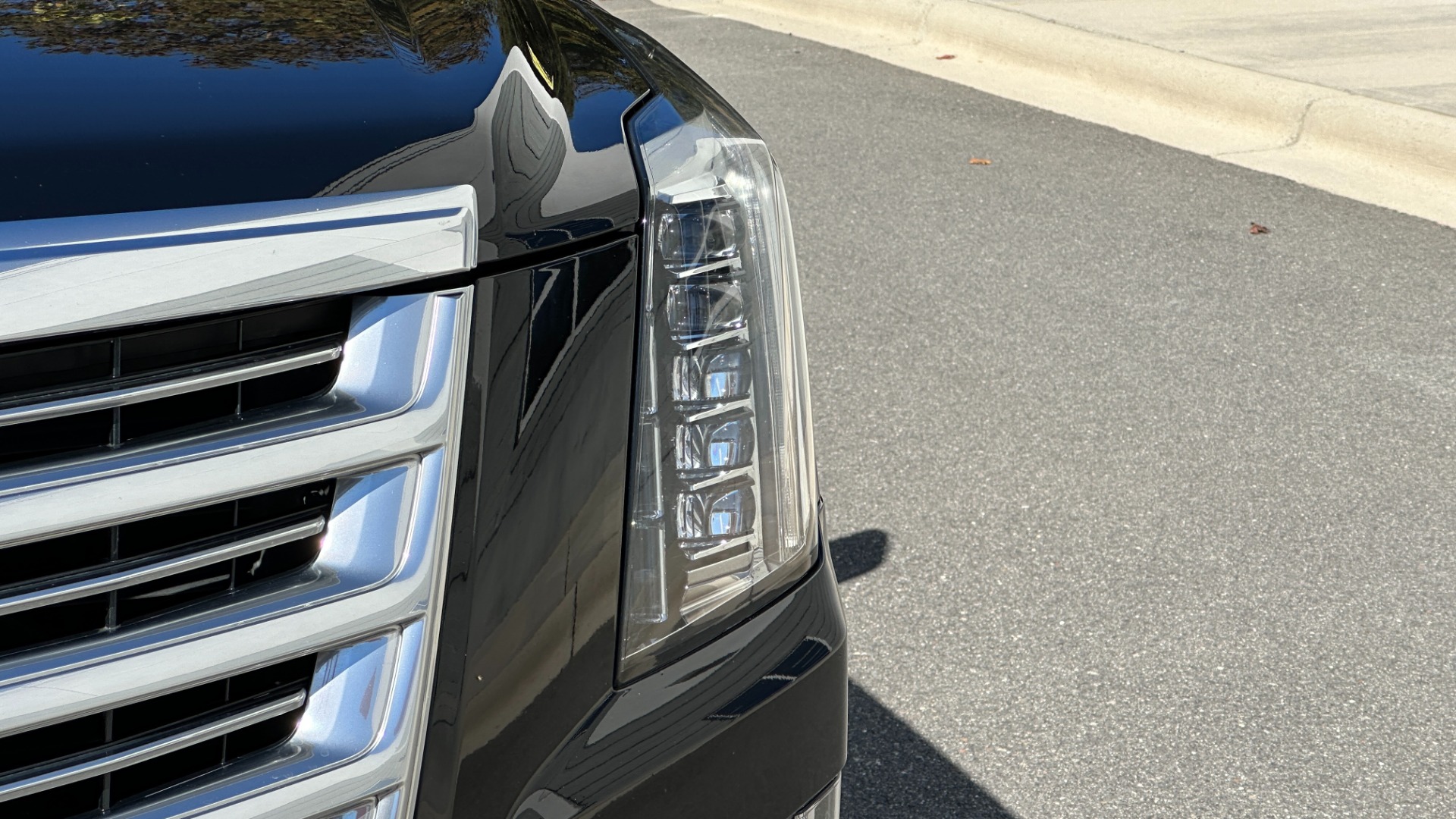 Used 2020 Cadillac Escalade PLATINUM / DUB WHEELS / MAPLE SUGAR INTERIOR for sale Sold at Formula Imports in Charlotte NC 28227 47