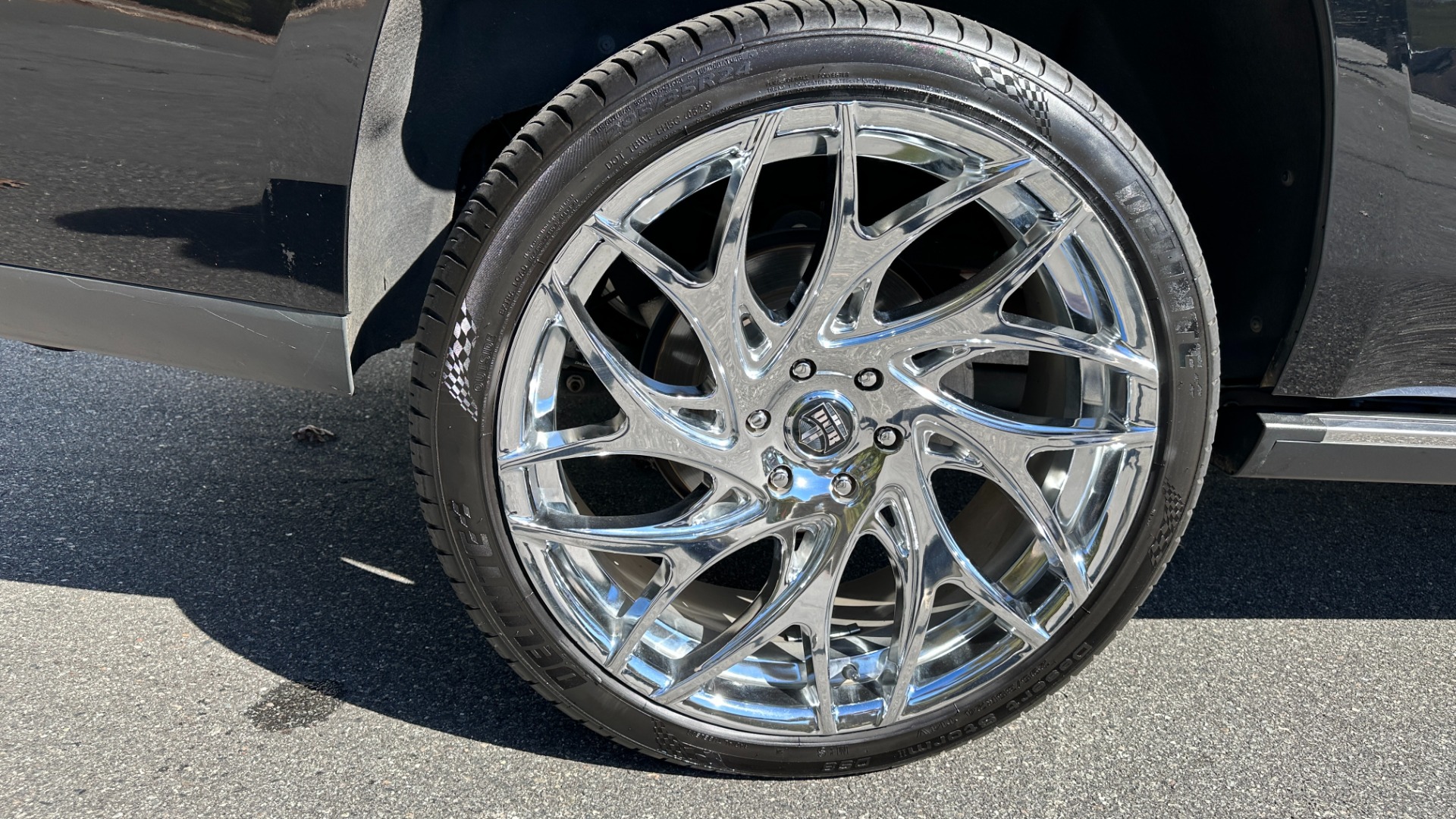 Used 2020 Cadillac Escalade PLATINUM / DUB WHEELS / MAPLE SUGAR INTERIOR for sale $51,500 at Formula Imports in Charlotte NC 28227 53