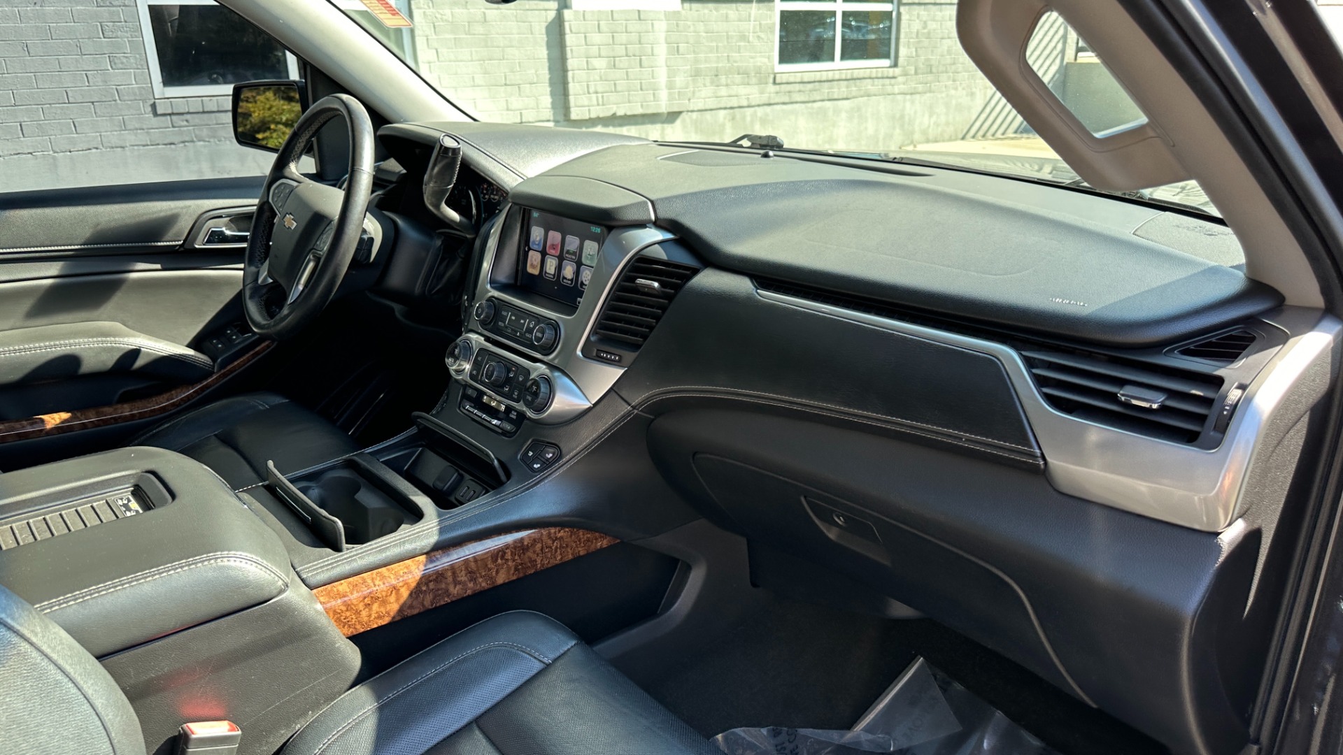 Used 2016 Chevrolet Tahoe LTZ // 22 // REAR DVD // SUNROOF // BUCKETS for sale Sold at Formula Imports in Charlotte NC 28227 42