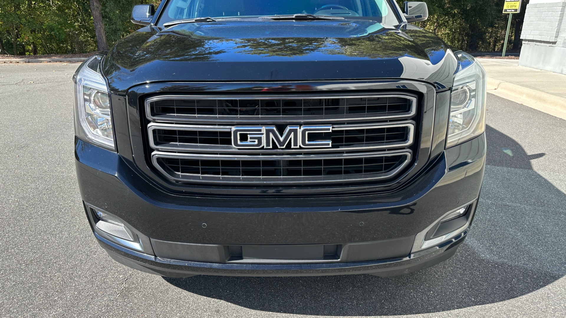 Used 2019 GMC Yukon SLT / GRAPHITE ED. / PERFORMANCE ED. / OPEN ROAD PKG for sale $41,995 at Formula Imports in Charlotte NC 28227 10