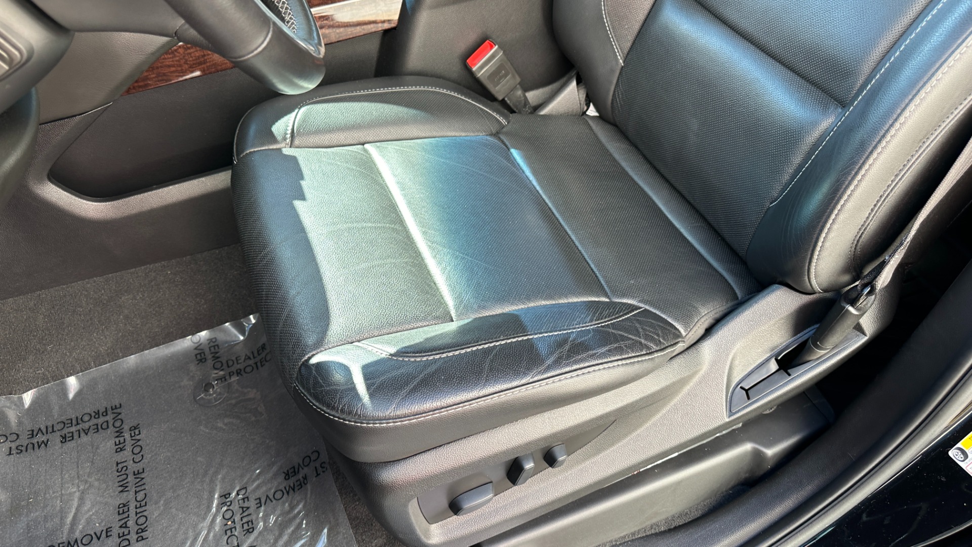 Used 2019 GMC Yukon SLT / GRAPHITE ED. / PERFORMANCE ED. / OPEN ROAD PKG for sale $41,995 at Formula Imports in Charlotte NC 28227 15
