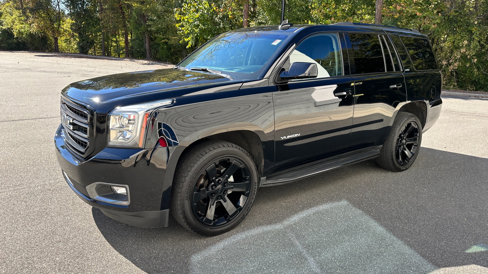 Used 2019 GMC Yukon SLT / GRAPHITE ED. / PERFORMANCE ED. / OPEN ROAD PKG for sale $41,995 at Formula Imports in Charlotte NC 28227 7