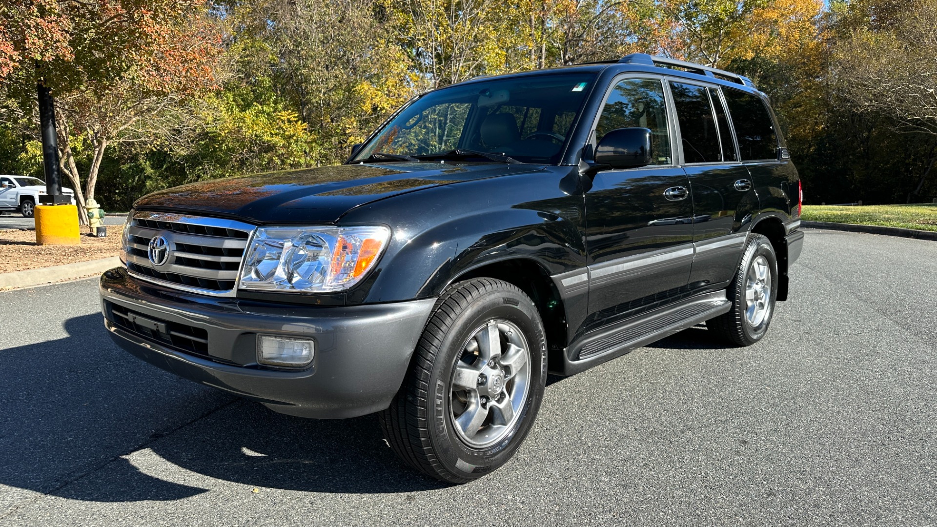 Used 2007 Toyota Land Cruiser NAV / V8 / HEIGHT CONTROL / FULL SERVICE HISTORY for sale $19,700 at Formula Imports in Charlotte NC 28227 2