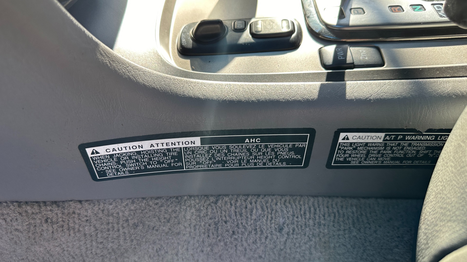 Used 2007 Toyota Land Cruiser NAV / V8 / HEIGHT CONTROL / FULL SERVICE HISTORY for sale $19,700 at Formula Imports in Charlotte NC 28227 33
