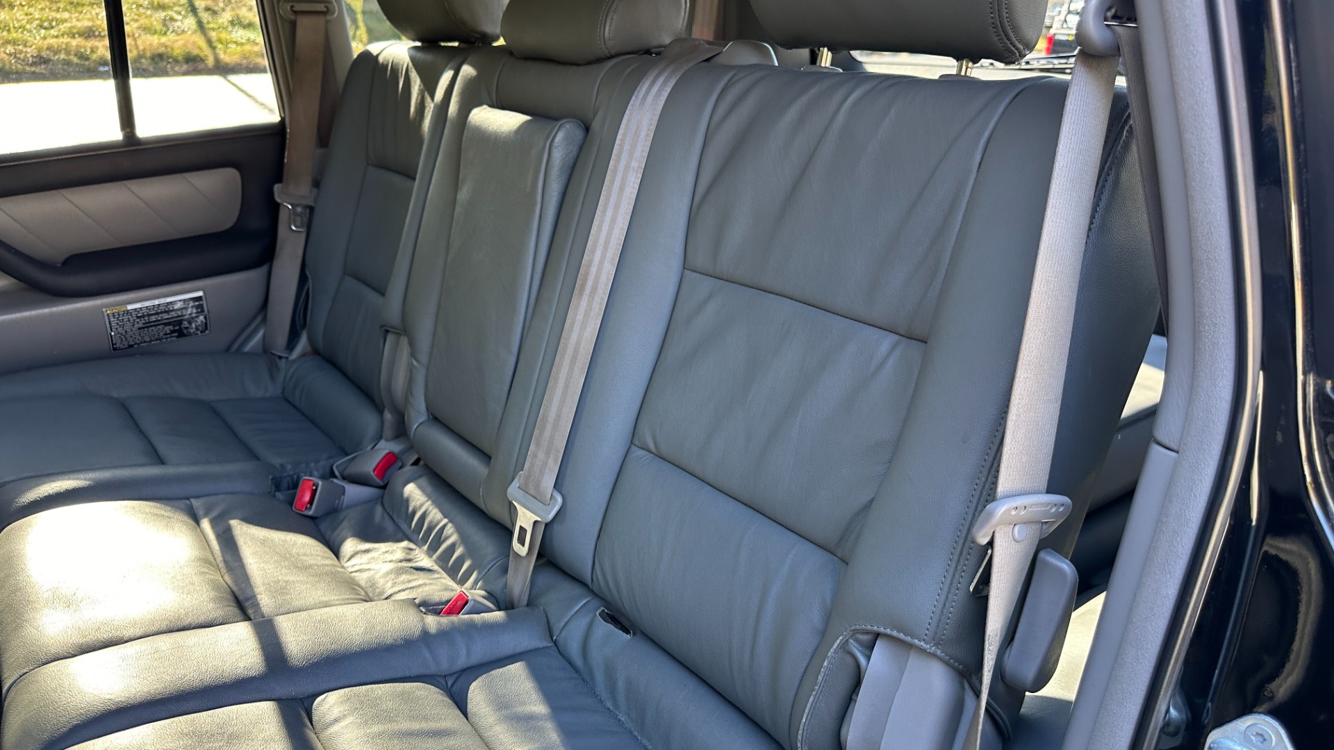 Used 2007 Toyota Land Cruiser NAV / V8 / HEIGHT CONTROL / FULL SERVICE HISTORY for sale $19,700 at Formula Imports in Charlotte NC 28227 39