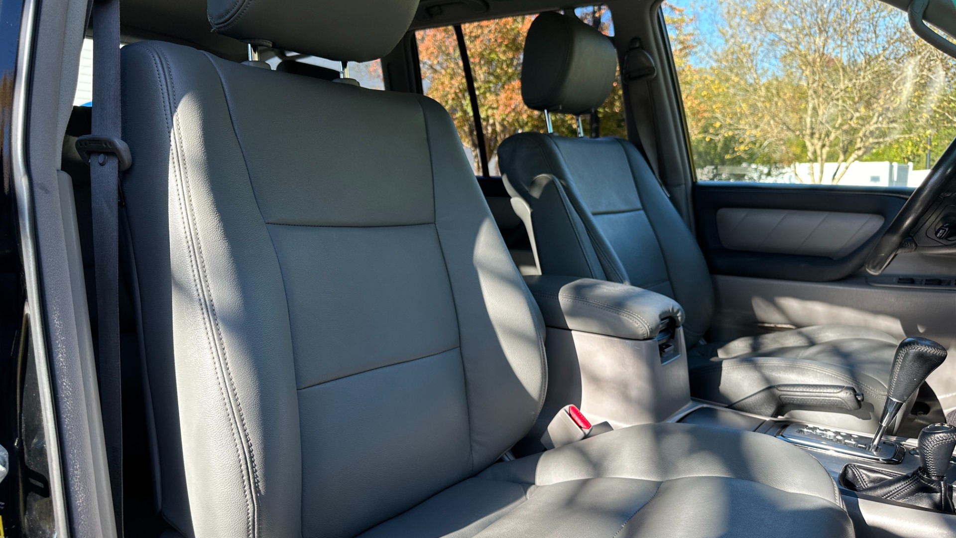 Used 2007 Toyota Land Cruiser NAV / V8 / HEIGHT CONTROL / FULL SERVICE HISTORY for sale $19,700 at Formula Imports in Charlotte NC 28227 51
