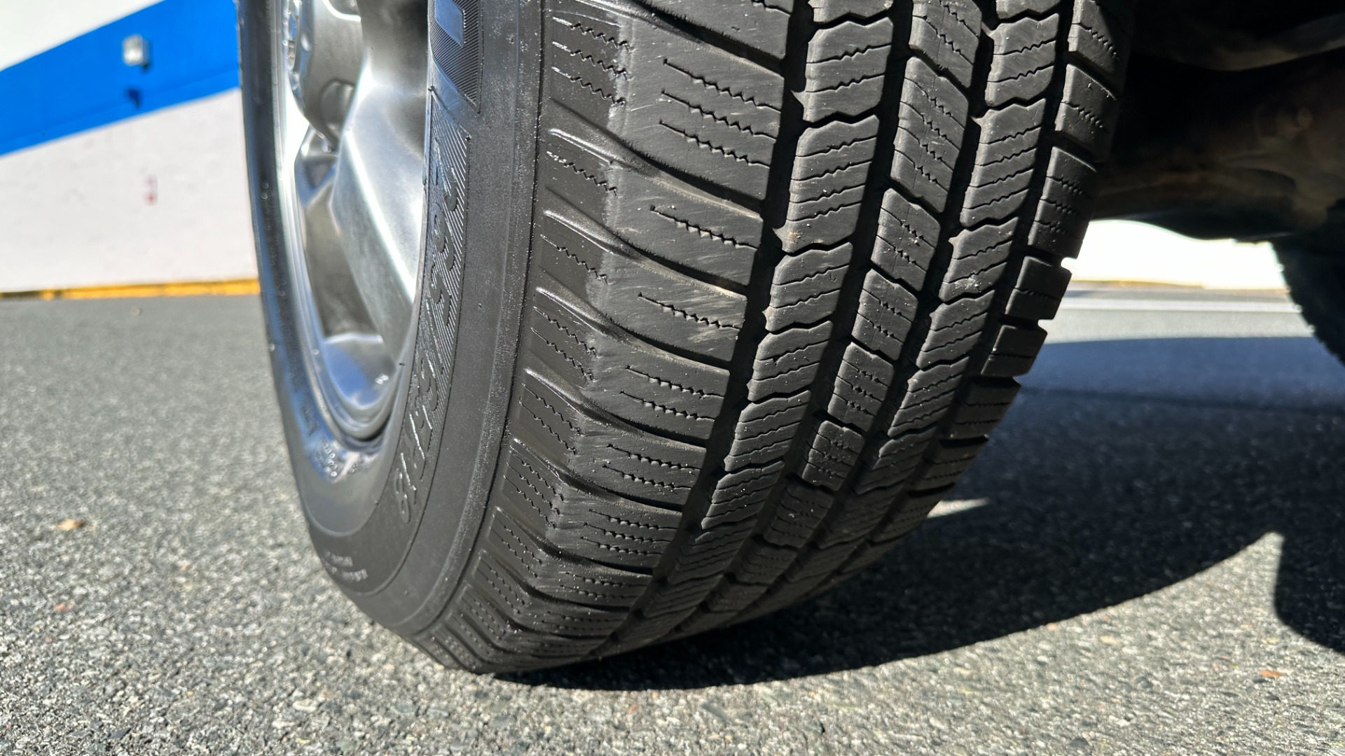 Used 2007 Toyota Land Cruiser NAV / V8 / HEIGHT CONTROL / FULL SERVICE HISTORY for sale $19,700 at Formula Imports in Charlotte NC 28227 56
