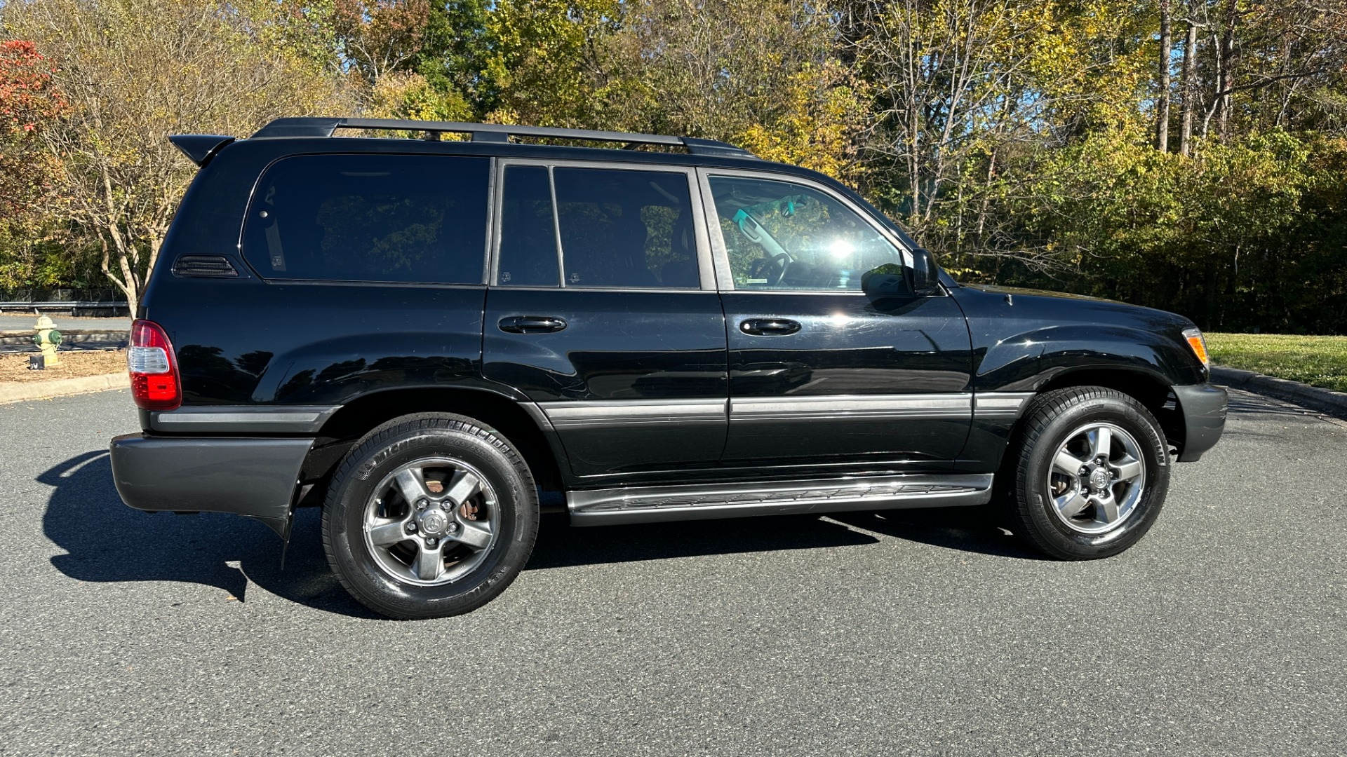 Used 2007 Toyota Land Cruiser NAV / V8 / HEIGHT CONTROL / FULL SERVICE HISTORY for sale $19,700 at Formula Imports in Charlotte NC 28227 6
