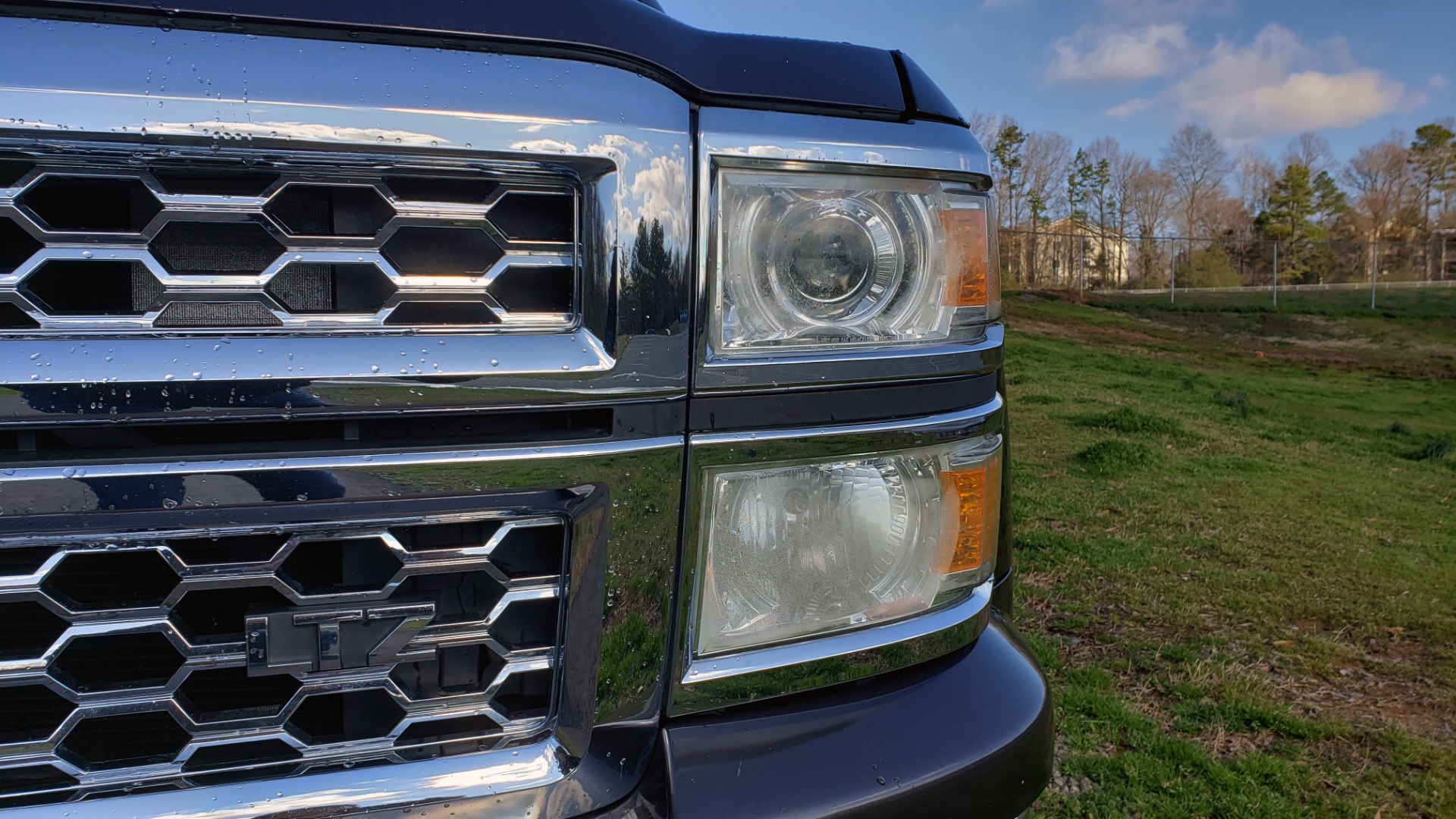 Used 2014 Chevrolet SILVERADO 1500 LTZ 4WD 1LZ / NAV / SUNROOF / REARVIEW / HITCH for sale Sold at Formula Imports in Charlotte NC 28227 13