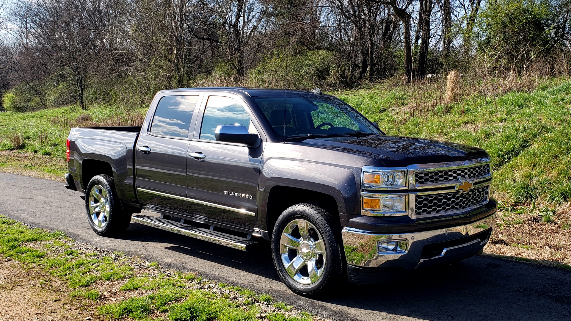 Used 2014 Chevrolet SILVERADO 1500 LTZ 4WD 1LZ / NAV / SUNROOF / REARVIEW / HITCH for sale Sold at Formula Imports in Charlotte NC 28227 4