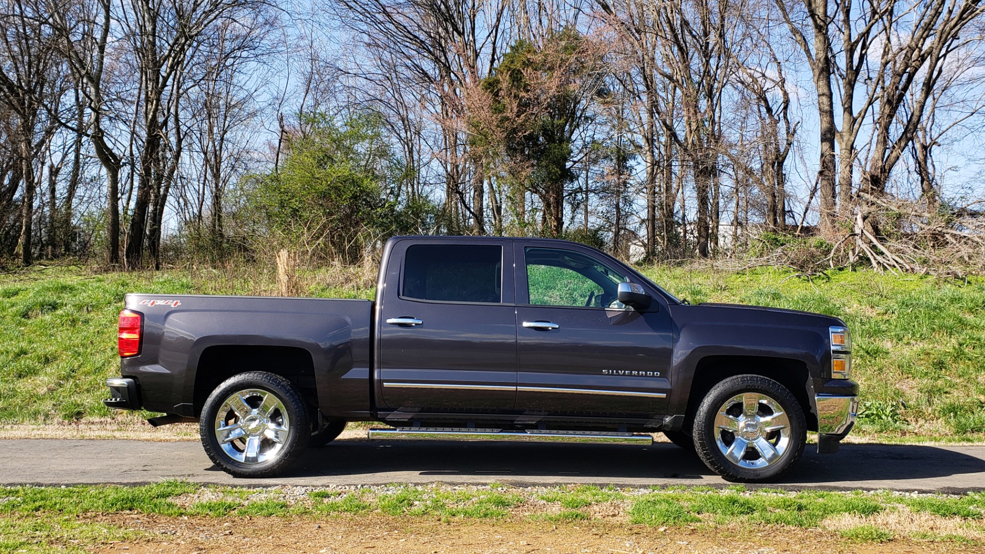 Used 2014 Chevrolet SILVERADO 1500 LTZ 4WD 1LZ / NAV / SUNROOF / REARVIEW / HITCH for sale Sold at Formula Imports in Charlotte NC 28227 5