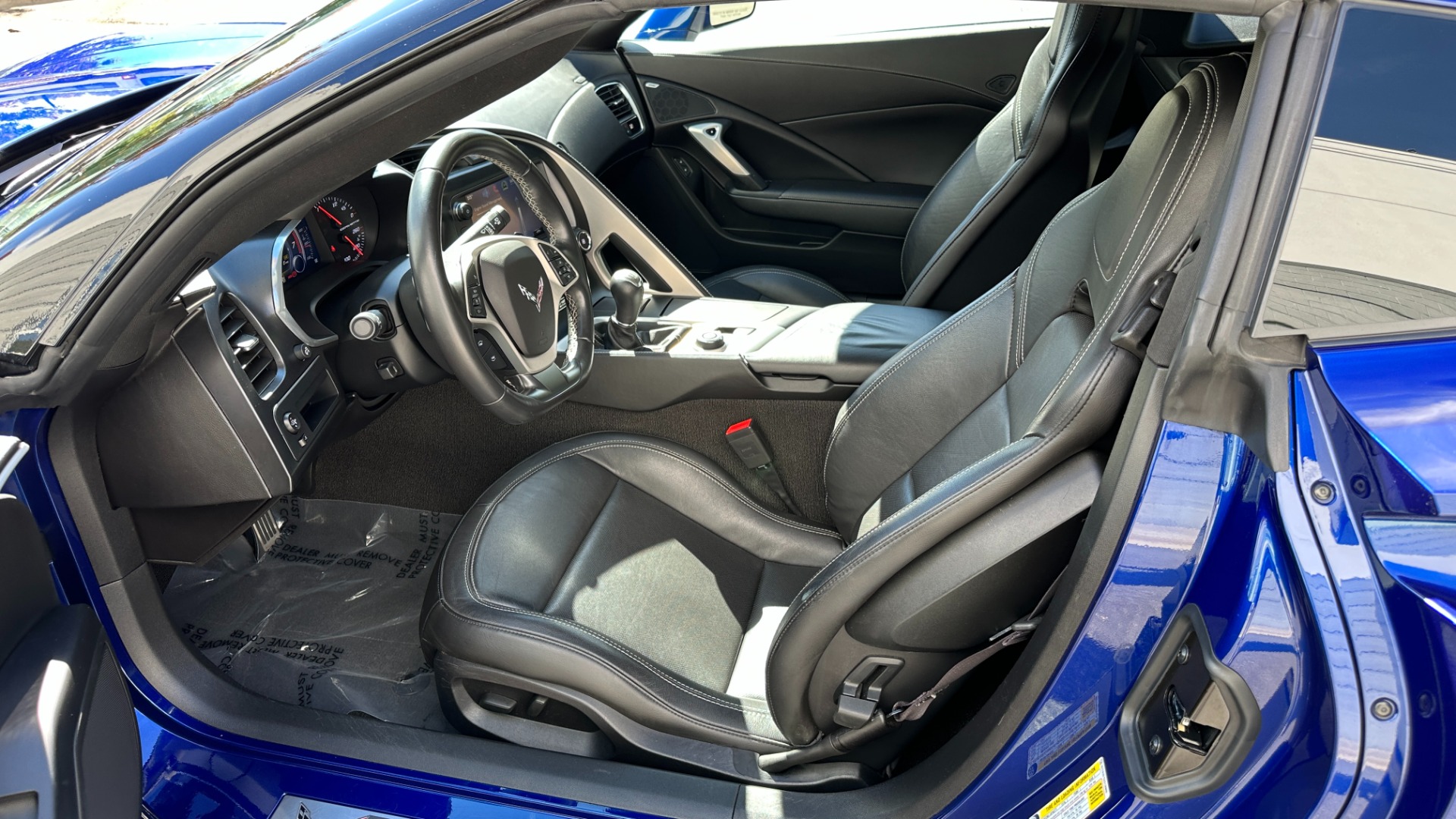 Used 2016 Chevrolet Corvette 1LT / 6 SPEED / 6.2L V8 ENGINE / REMOVABLE ROOF for sale $46,500 at Formula Imports in Charlotte NC 28227 15