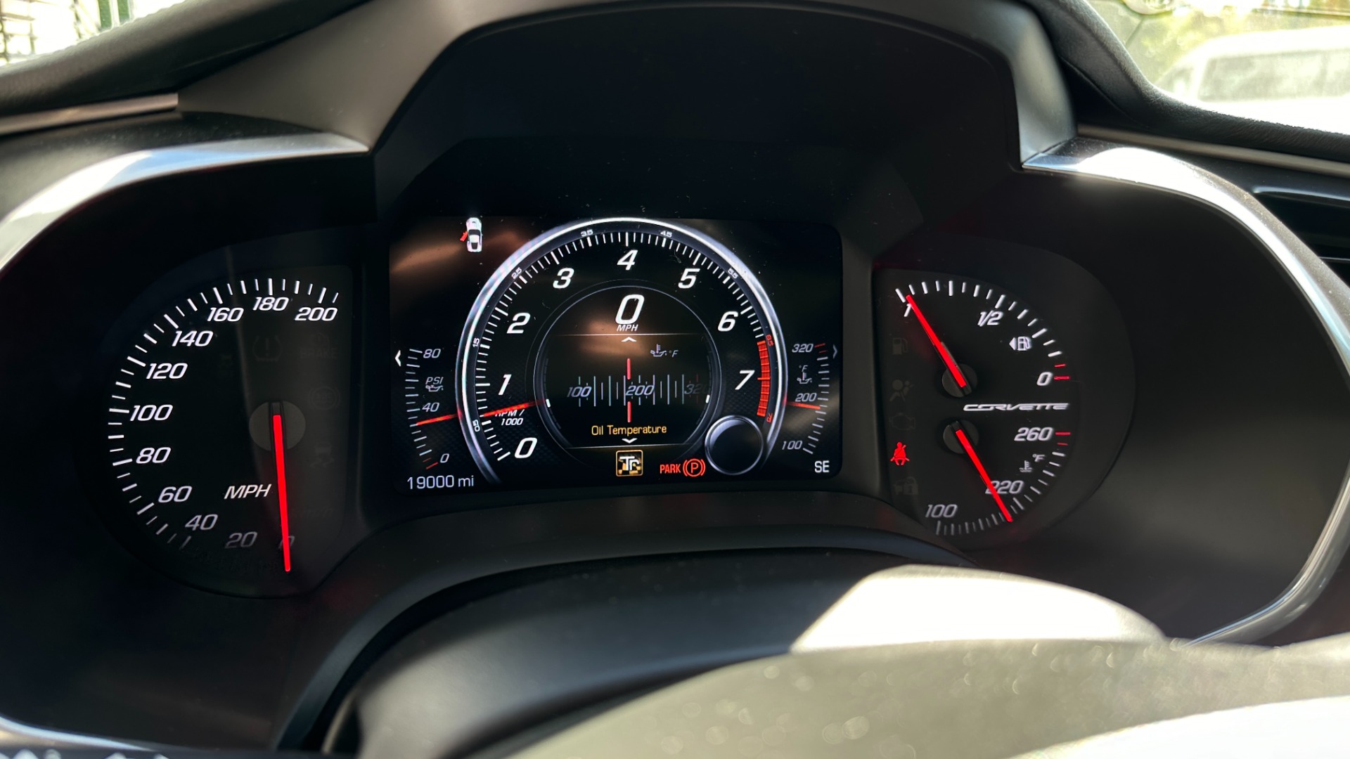 Used 2016 Chevrolet Corvette 1LT / 6 SPEED / 6.2L V8 ENGINE / REMOVABLE ROOF for sale $46,500 at Formula Imports in Charlotte NC 28227 21