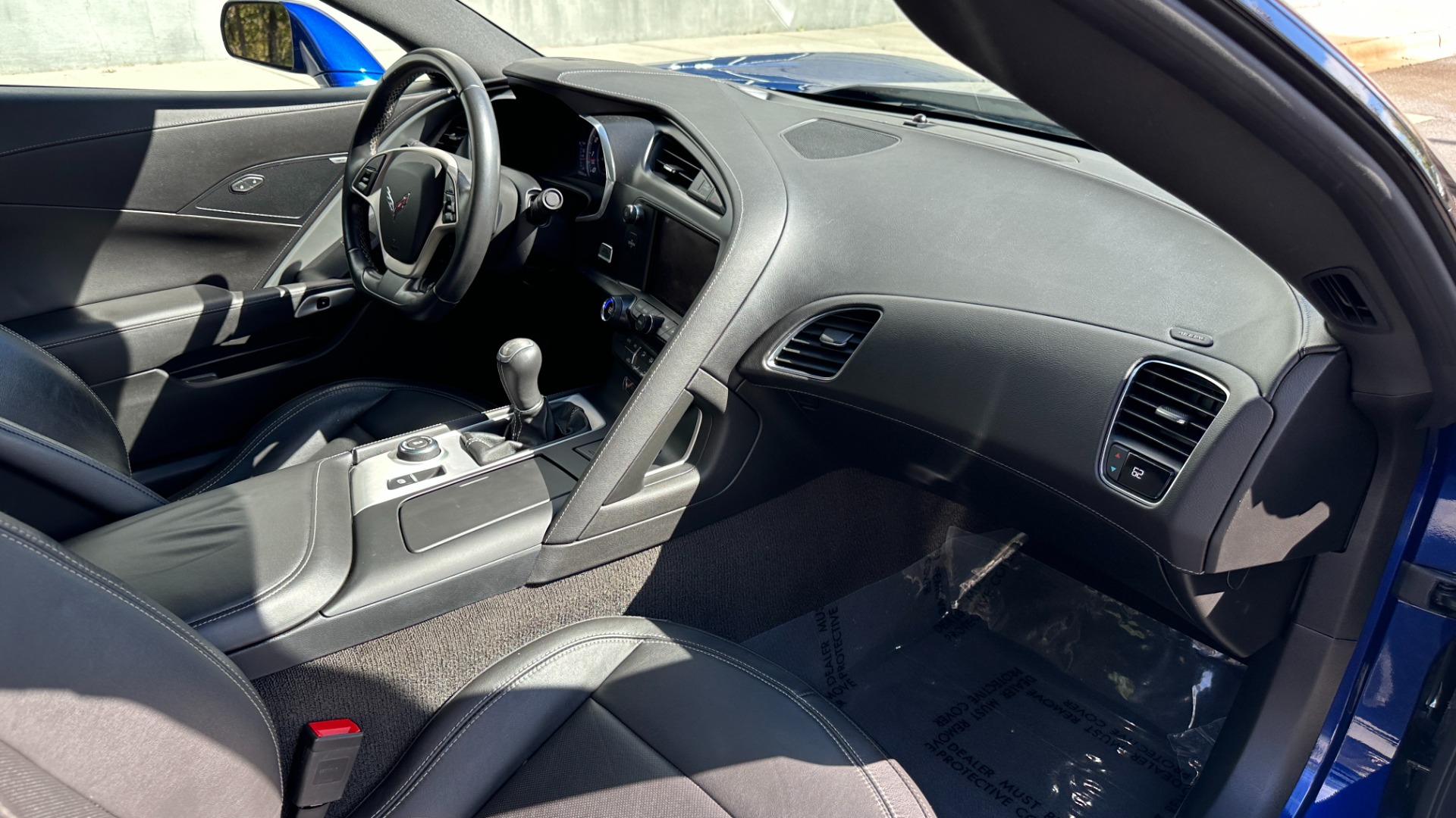 Used 2016 Chevrolet Corvette 1LT / 6 SPEED / 6.2L V8 ENGINE / REMOVABLE ROOF for sale $46,500 at Formula Imports in Charlotte NC 28227 27
