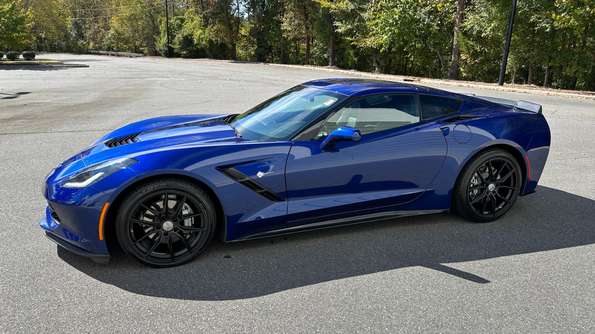 Used 2016 Chevrolet Corvette 1LT / 6 SPEED / 6.2L V8 ENGINE / REMOVABLE ROOF for sale $46,500 at Formula Imports in Charlotte NC 28227 6
