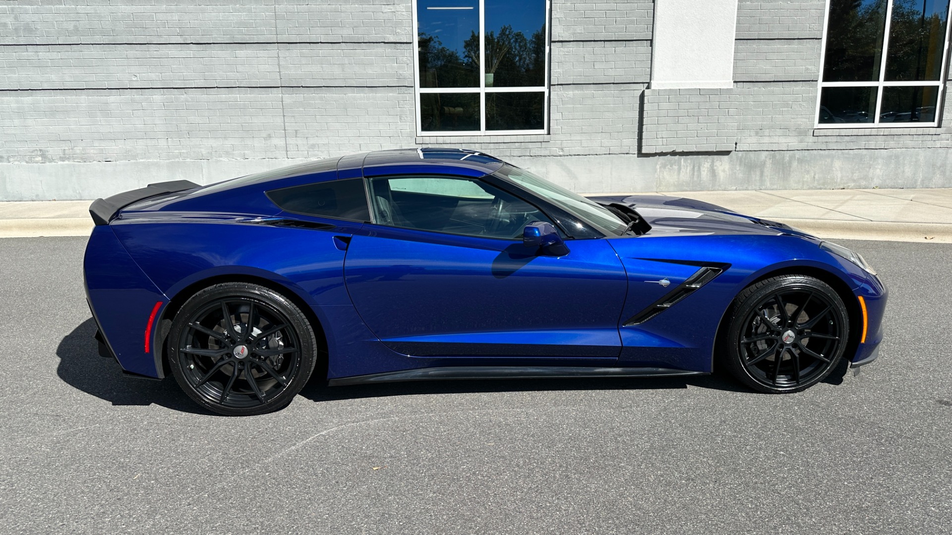 Used 2016 Chevrolet Corvette 1LT / 6 SPEED / 6.2L V8 ENGINE / REMOVABLE ROOF for sale $46,500 at Formula Imports in Charlotte NC 28227 9