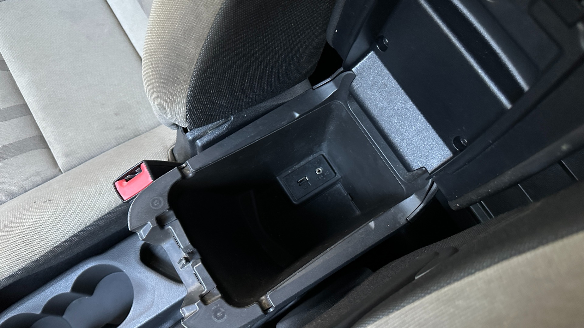 Used 2016 Ford Transit Connect XLT for sale $12,999 at Formula Imports in Charlotte NC 28227 35