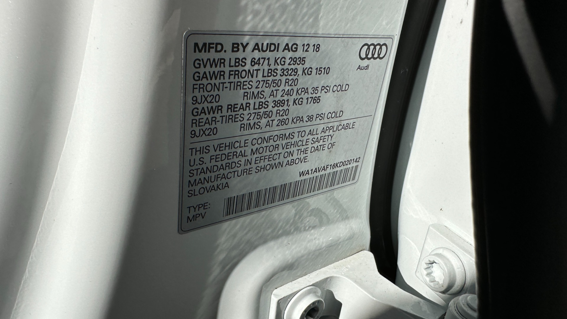 Used 2019 Audi Q8 PREMIUM / CONVENIENCE PACKAGE / TOWING PACKAGE / METALLIC PAINT for sale Sold at Formula Imports in Charlotte NC 28227 15