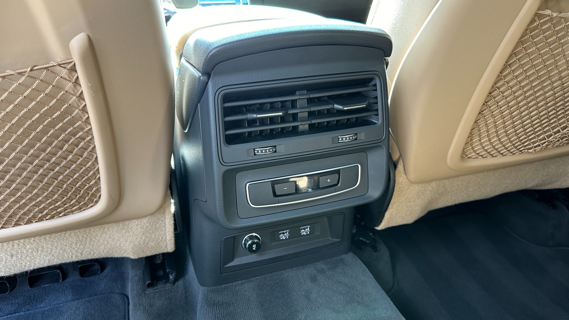 Used 2019 Audi Q8 PREMIUM / CONVENIENCE PACKAGE / TOWING PACKAGE / METALLIC PAINT for sale Sold at Formula Imports in Charlotte NC 28227 27