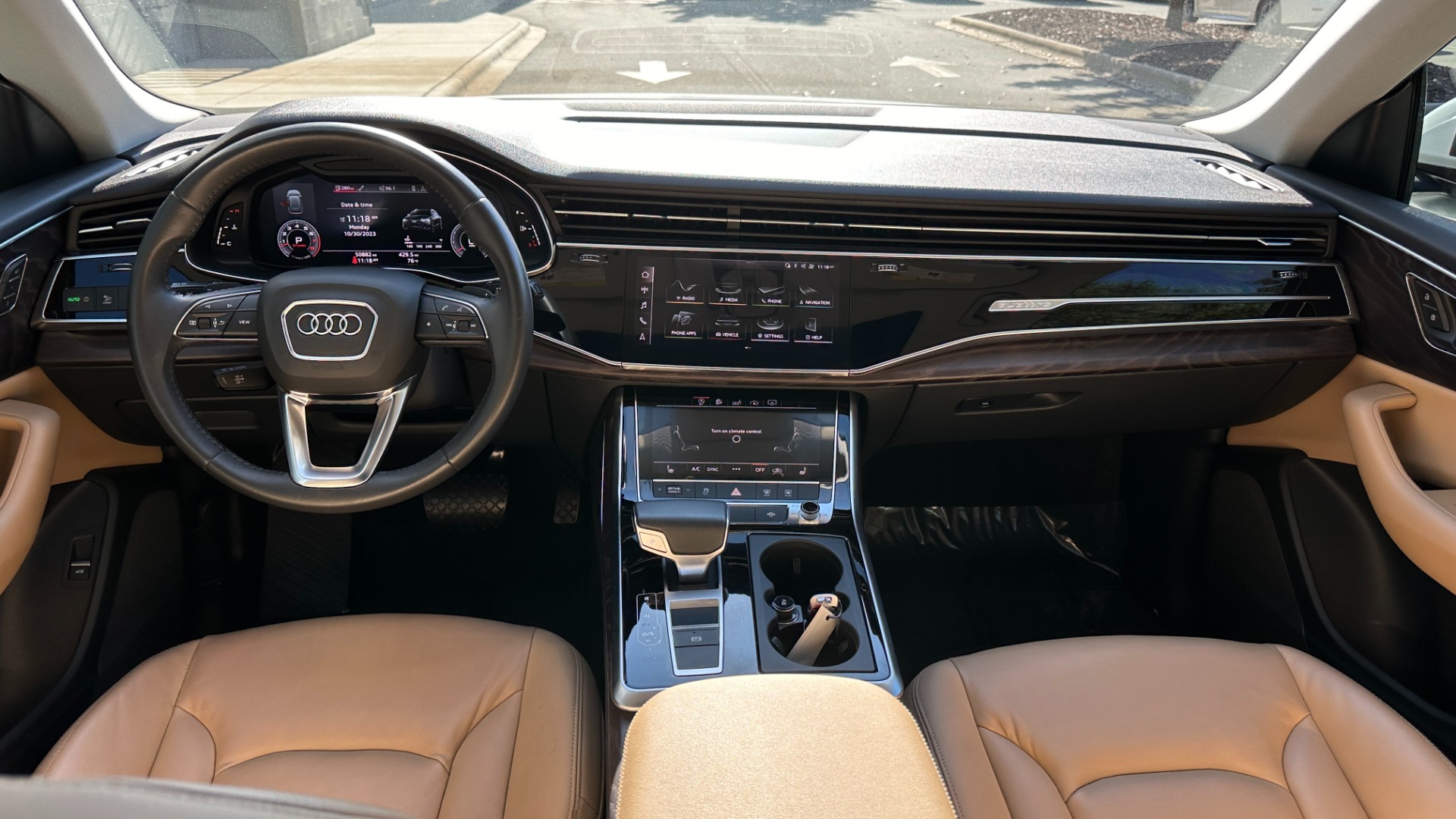 Used 2019 Audi Q8 PREMIUM / CONVENIENCE PACKAGE / TOWING PACKAGE / METALLIC PAINT for sale Sold at Formula Imports in Charlotte NC 28227 28