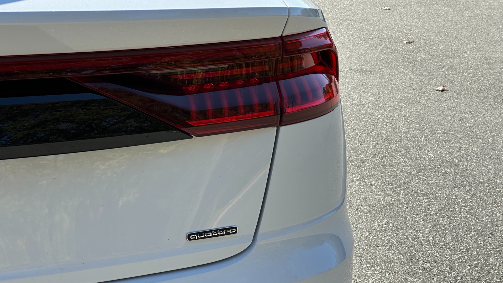 Used 2019 Audi Q8 PREMIUM / CONVENIENCE PACKAGE / TOWING PACKAGE / METALLIC PAINT for sale Sold at Formula Imports in Charlotte NC 28227 40