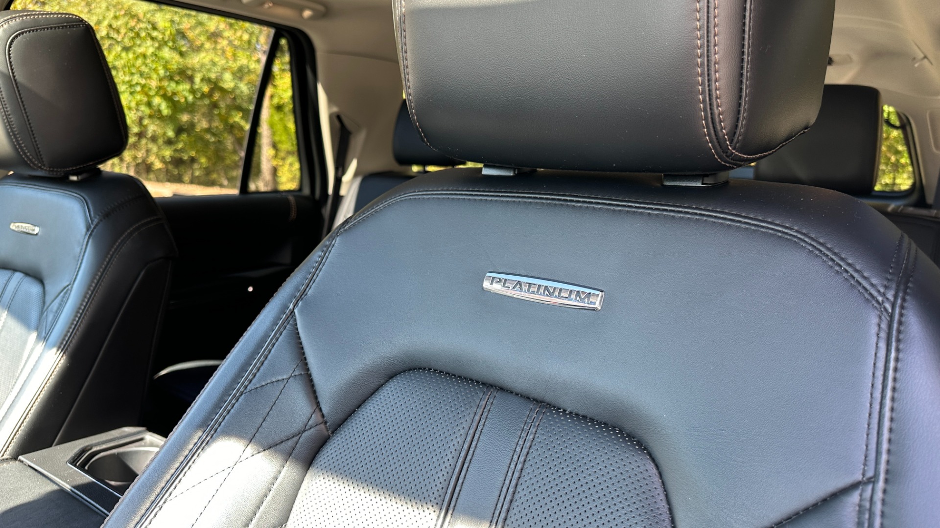 Used 2021 Ford Expedition Max PLATINUM / HEAVY DUTY TOW PACKAGE / REAR SEAT ENTERTAINMENT for sale Sold at Formula Imports in Charlotte NC 28227 23