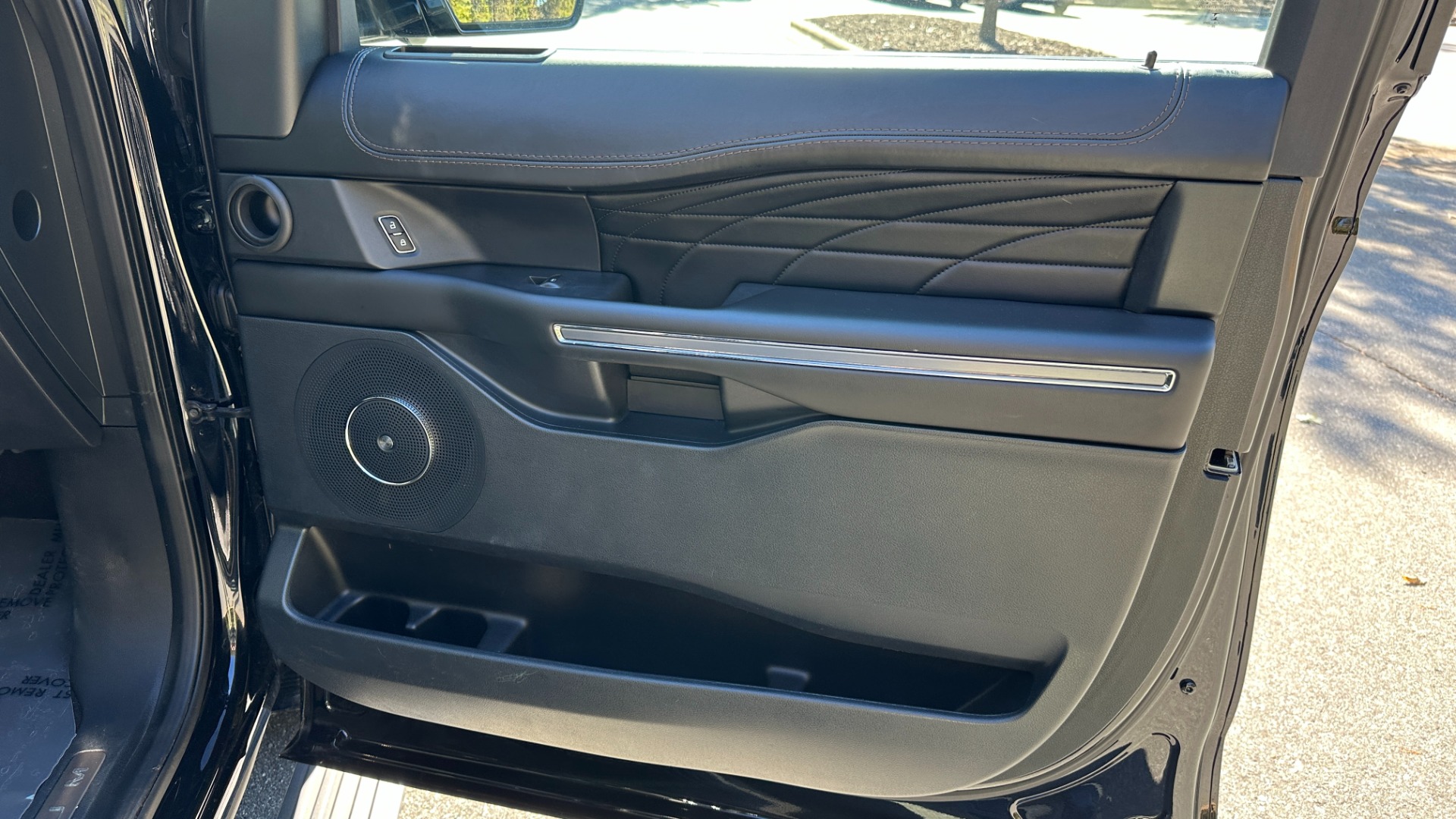 Used 2021 Ford Expedition Max PLATINUM / HEAVY DUTY TOW PACKAGE / REAR SEAT ENTERTAINMENT for sale $52,900 at Formula Imports in Charlotte NC 28227 35