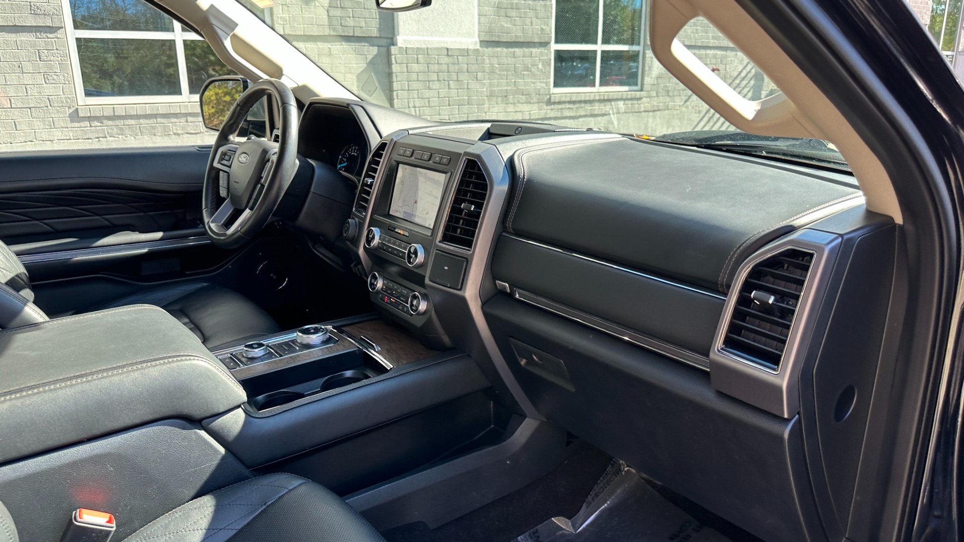 Used 2021 Ford Expedition Max PLATINUM / HEAVY DUTY TOW PACKAGE / REAR SEAT ENTERTAINMENT for sale $52,900 at Formula Imports in Charlotte NC 28227 36