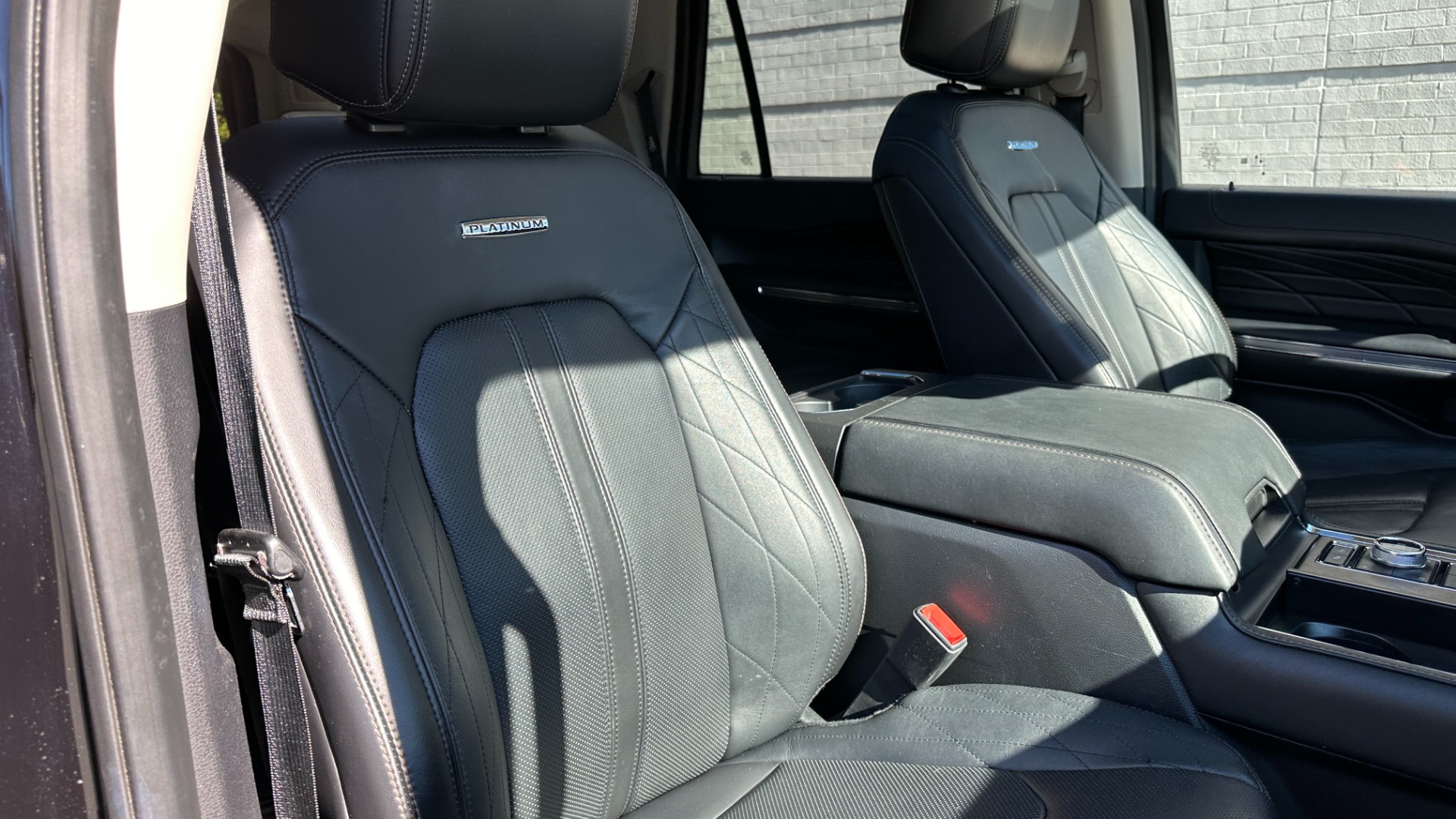 Used 2021 Ford Expedition Max PLATINUM / HEAVY DUTY TOW PACKAGE / REAR SEAT ENTERTAINMENT for sale $52,900 at Formula Imports in Charlotte NC 28227 38