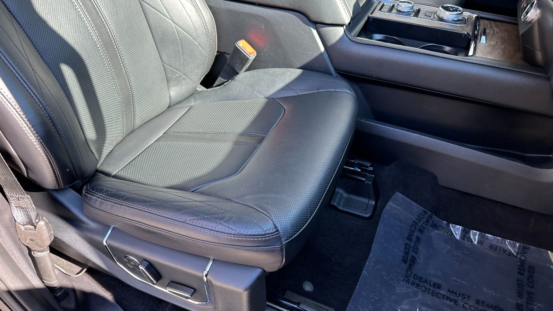 Used 2021 Ford Expedition Max PLATINUM / HEAVY DUTY TOW PACKAGE / REAR SEAT ENTERTAINMENT for sale $52,900 at Formula Imports in Charlotte NC 28227 39