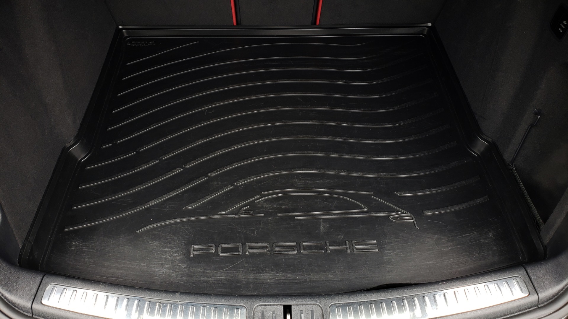 Used 2016 Porsche MACAN TURBO / PREM / NAV / PARK ASST / BOSE / PDK / CHRONO PKG for sale Sold at Formula Imports in Charlotte NC 28227 18
