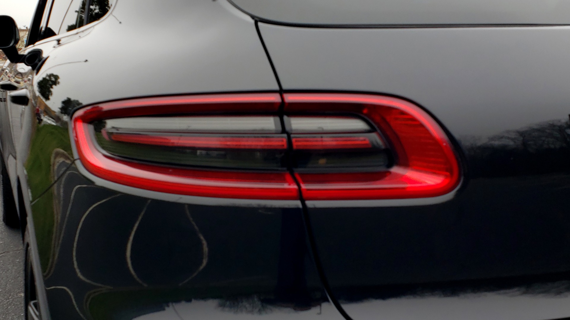 Used 2016 Porsche MACAN TURBO / PREM / NAV / PARK ASST / BOSE / PDK / CHRONO PKG for sale Sold at Formula Imports in Charlotte NC 28227 26