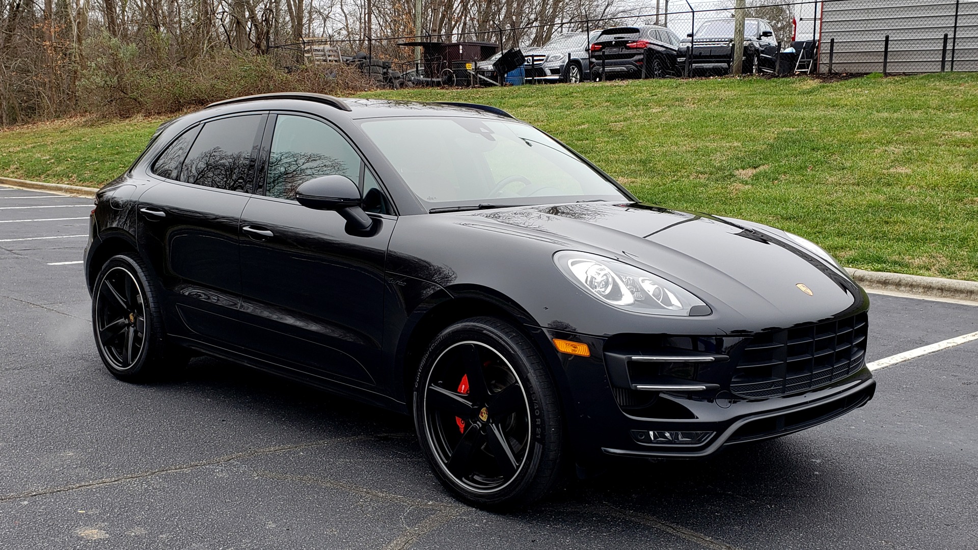 Used 2016 Porsche MACAN TURBO / PREM / NAV / PARK ASST / BOSE / PDK / CHRONO PKG for sale Sold at Formula Imports in Charlotte NC 28227 4