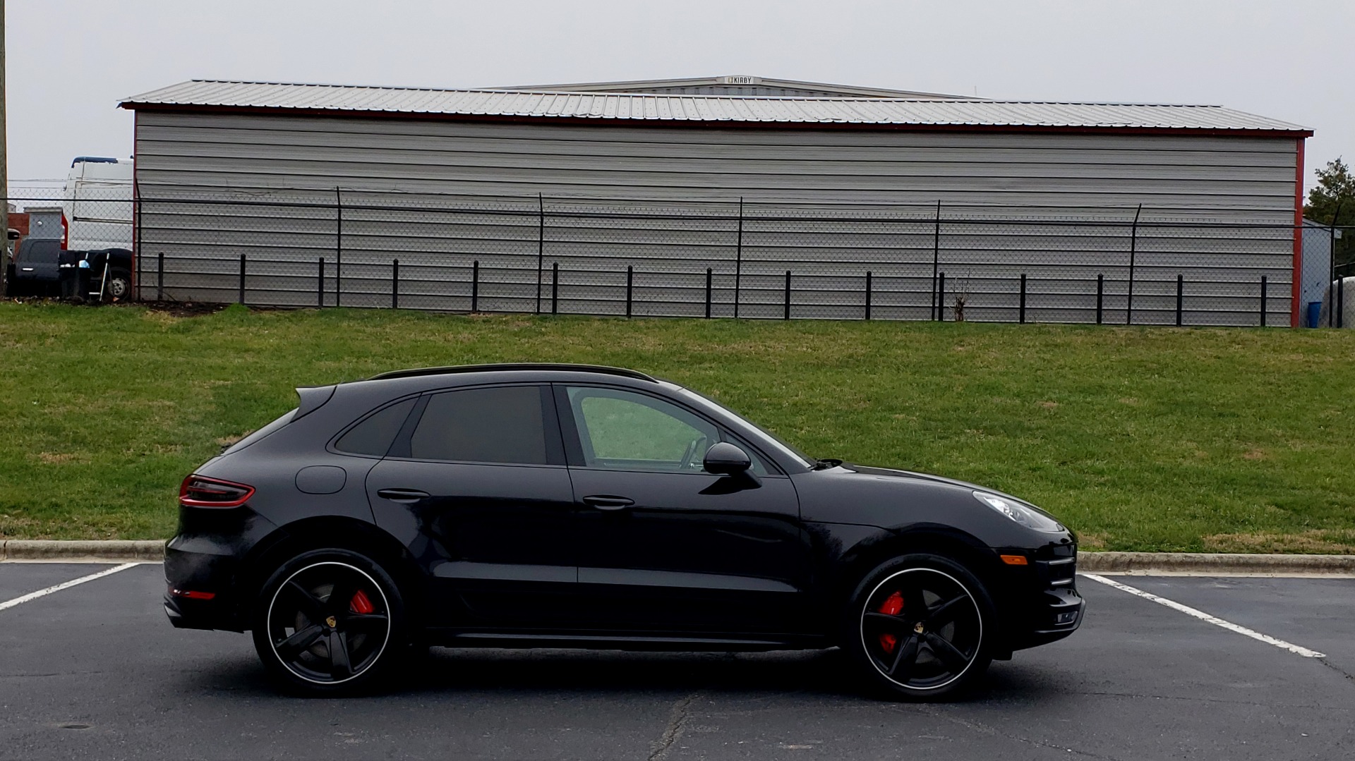 Used 2016 Porsche MACAN TURBO / PREM / NAV / PARK ASST / BOSE / PDK / CHRONO PKG for sale Sold at Formula Imports in Charlotte NC 28227 5