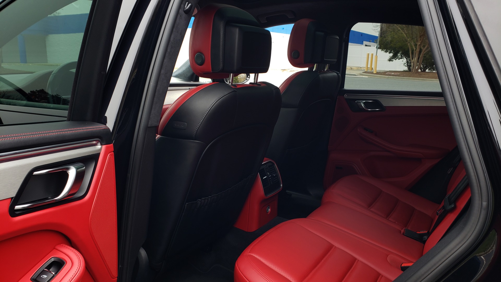 Used 2016 Porsche MACAN TURBO / PREM / NAV / PARK ASST / BOSE / PDK / CHRONO PKG for sale Sold at Formula Imports in Charlotte NC 28227 66