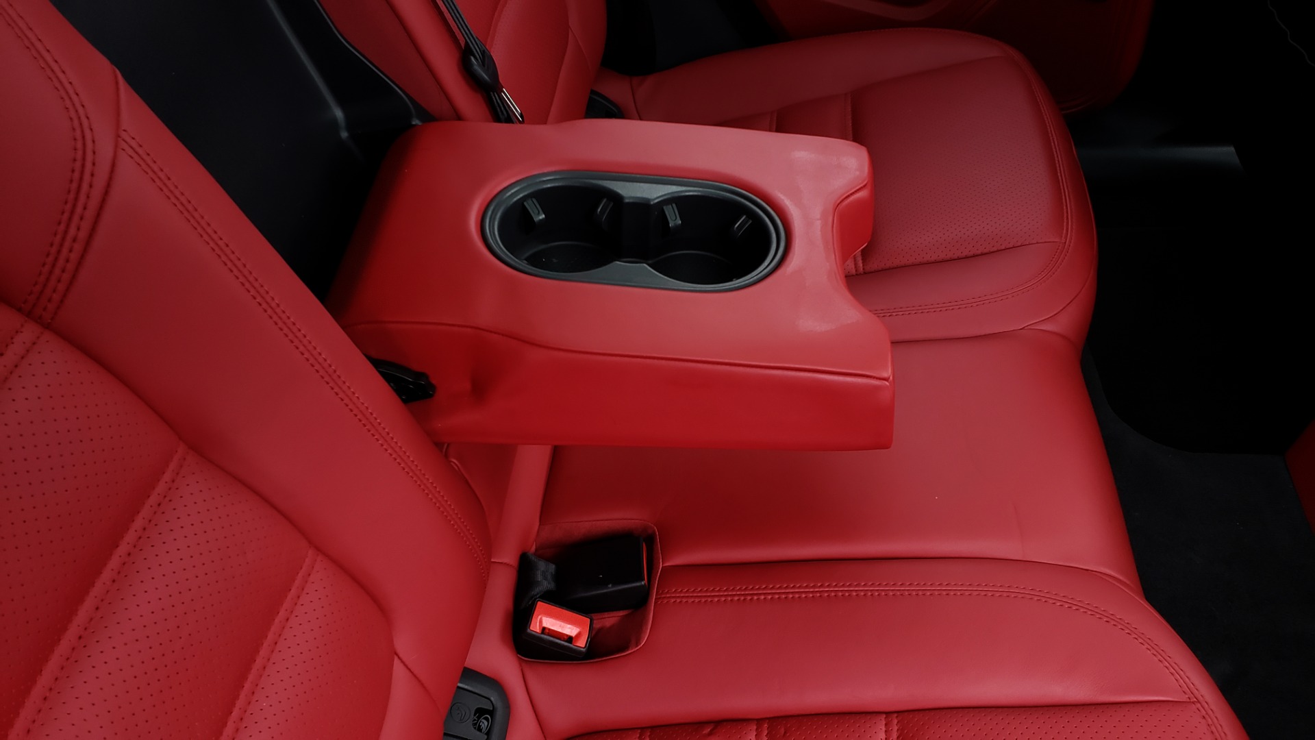 Used 2016 Porsche MACAN TURBO / PREM / NAV / PARK ASST / BOSE / PDK / CHRONO PKG for sale Sold at Formula Imports in Charlotte NC 28227 78