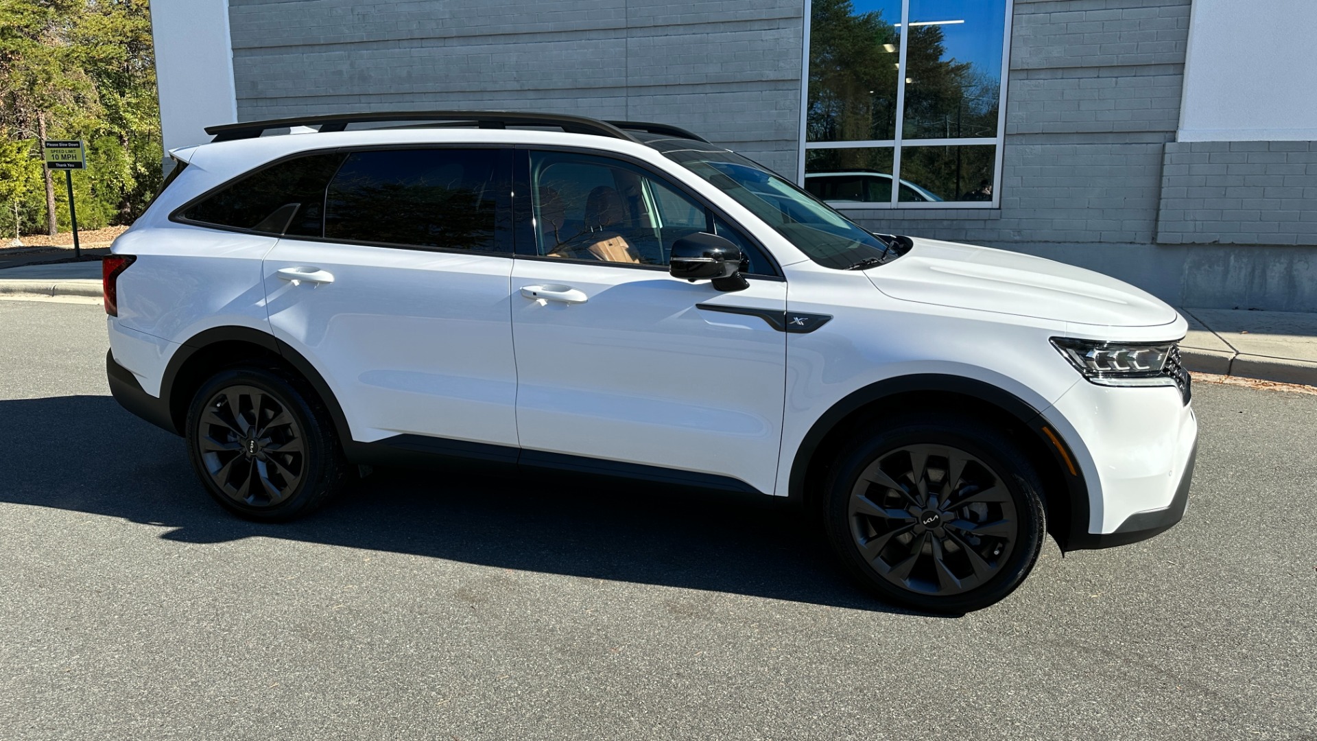 Used 2022 Kia Sorento X-Line SX Prestige / LOADED / LEATHER INTERIOR / ALL WHEEL DRIVE for sale Sold at Formula Imports in Charlotte NC 28227 3