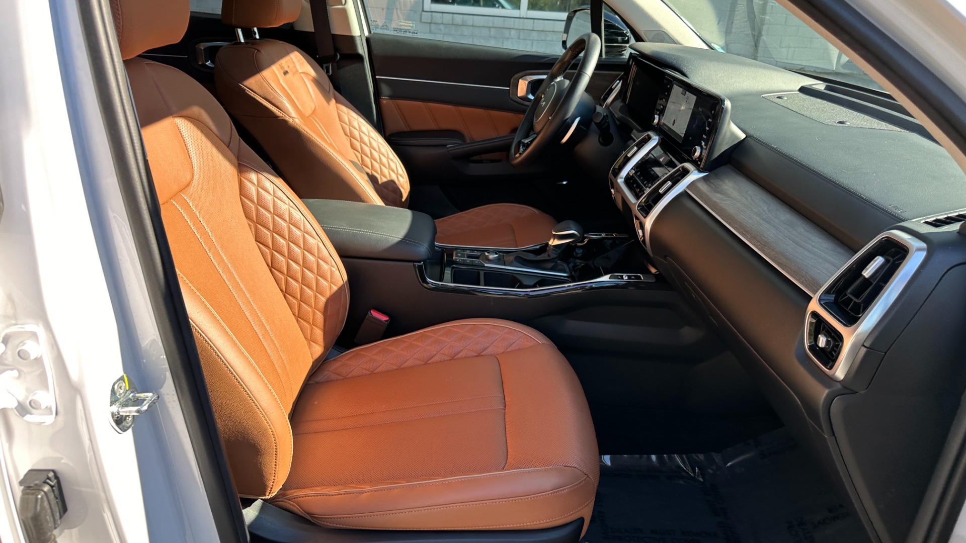 Used 2022 Kia Sorento X-Line SX Prestige / LOADED / LEATHER INTERIOR / ALL WHEEL DRIVE for sale Sold at Formula Imports in Charlotte NC 28227 36