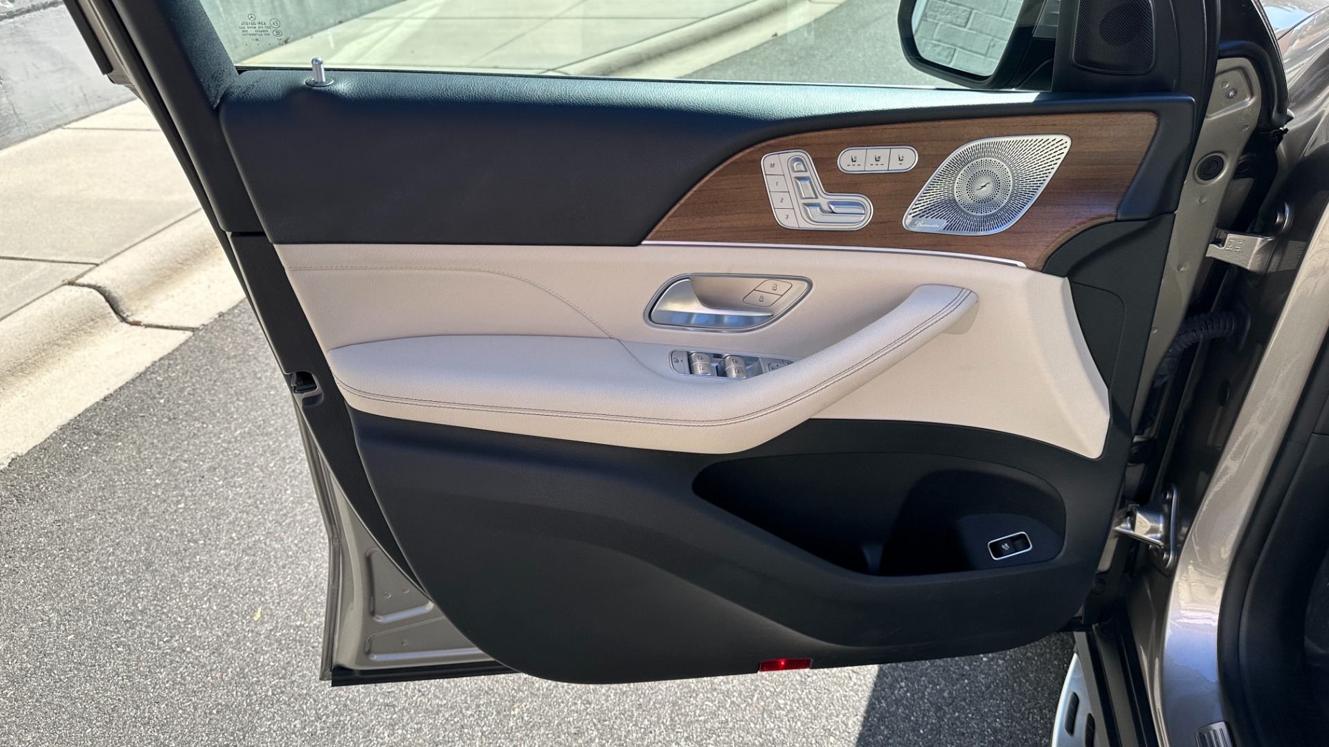 Used 2021 Mercedes-Benz GLS GLS 450 / DRIVER ASSISTANCE PKG / 21IN WHEELS / PANORAMIC ROOF for sale $58,999 at Formula Imports in Charlotte NC 28227 10