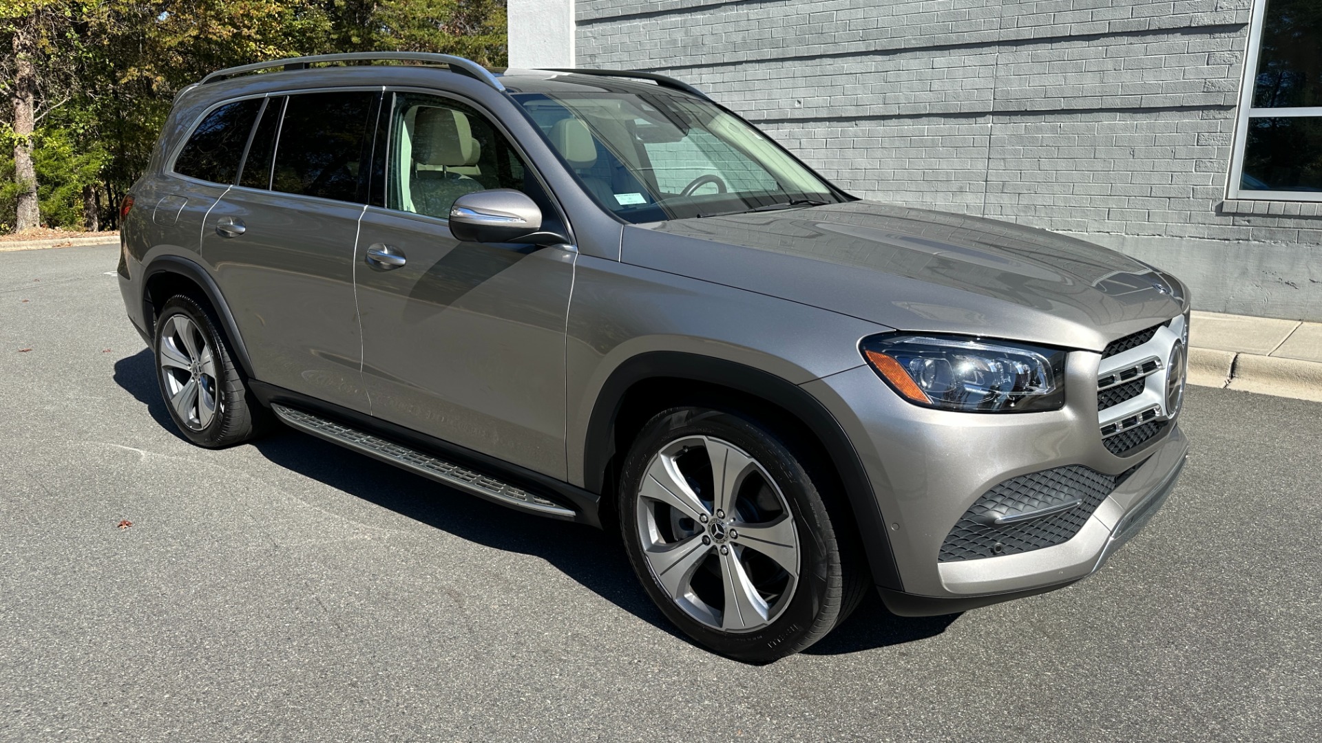 Used 2021 Mercedes-Benz GLS GLS 450 / DRIVER ASSISTANCE PKG / 21IN WHEELS / PANORAMIC ROOF for sale $58,999 at Formula Imports in Charlotte NC 28227 2