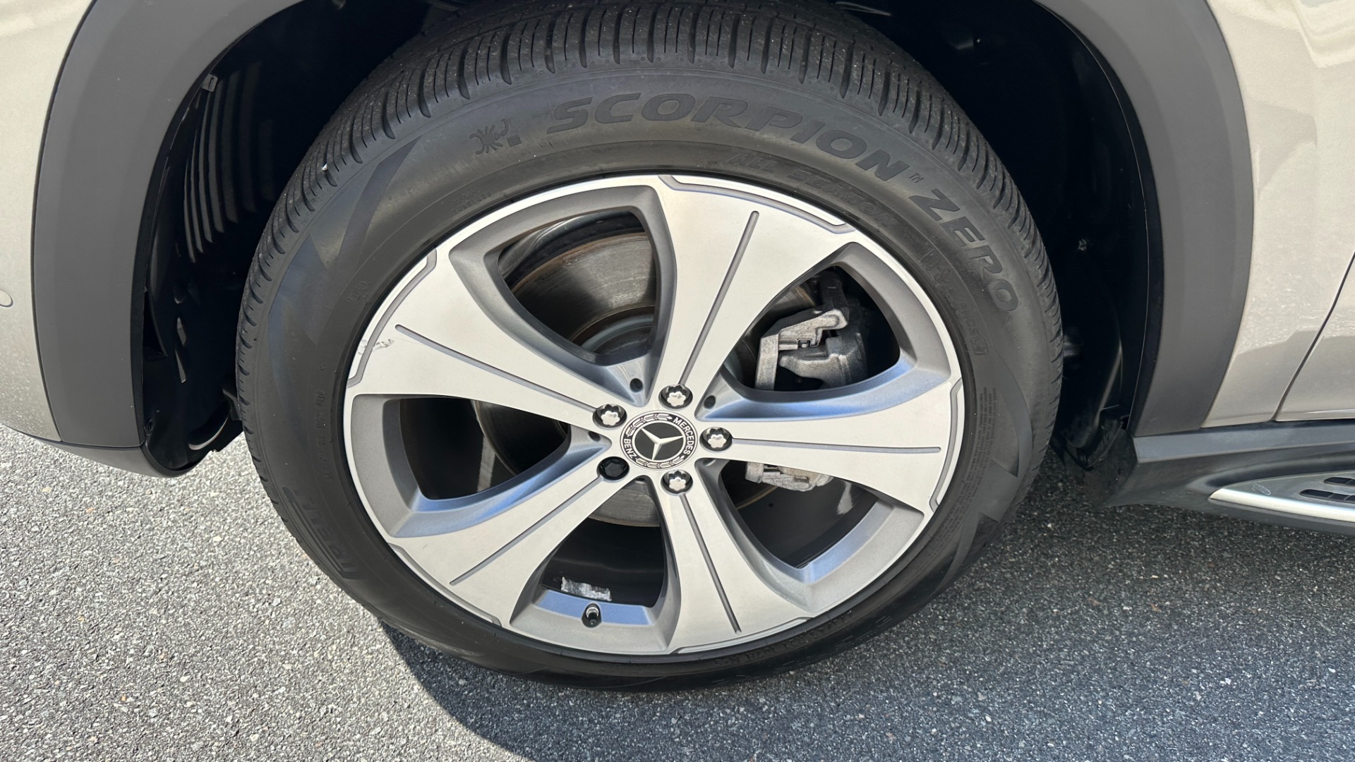 Used 2021 Mercedes-Benz GLS GLS 450 / DRIVER ASSISTANCE PKG / 21IN WHEELS / PANORAMIC ROOF for sale $58,999 at Formula Imports in Charlotte NC 28227 51