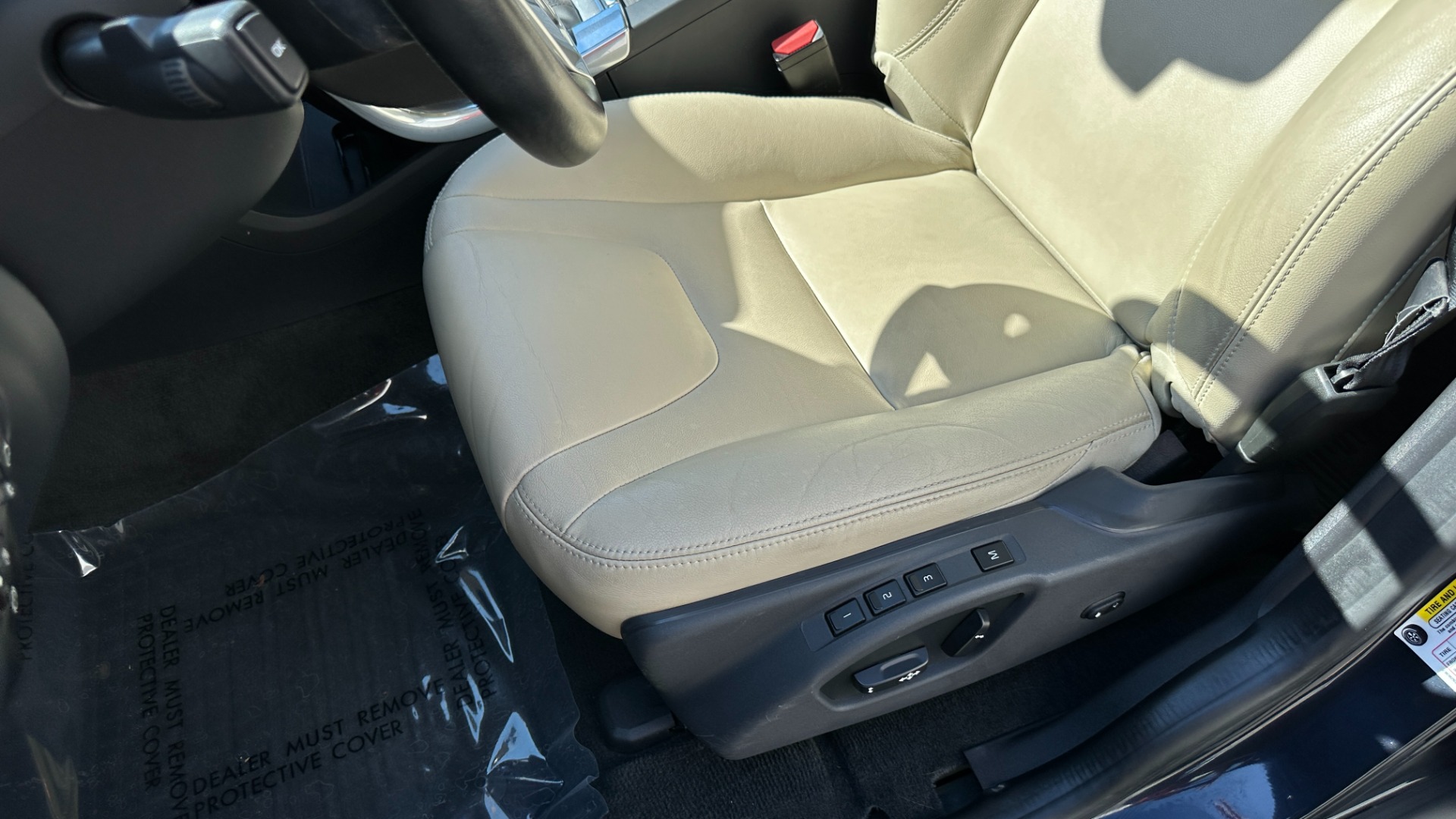 Used 2016 Volvo XC60 T5 Drive-E Premier / CONVENIENCE / PROXIMITY / BLIND SPOT for sale $20,900 at Formula Imports in Charlotte NC 28227 14