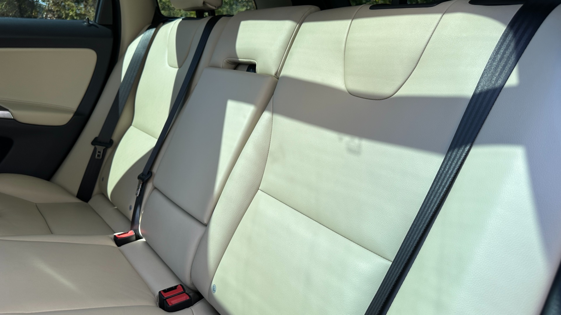 Used 2016 Volvo XC60 T5 Drive-E Premier / CONVENIENCE / PROXIMITY / BLIND SPOT for sale $20,900 at Formula Imports in Charlotte NC 28227 25