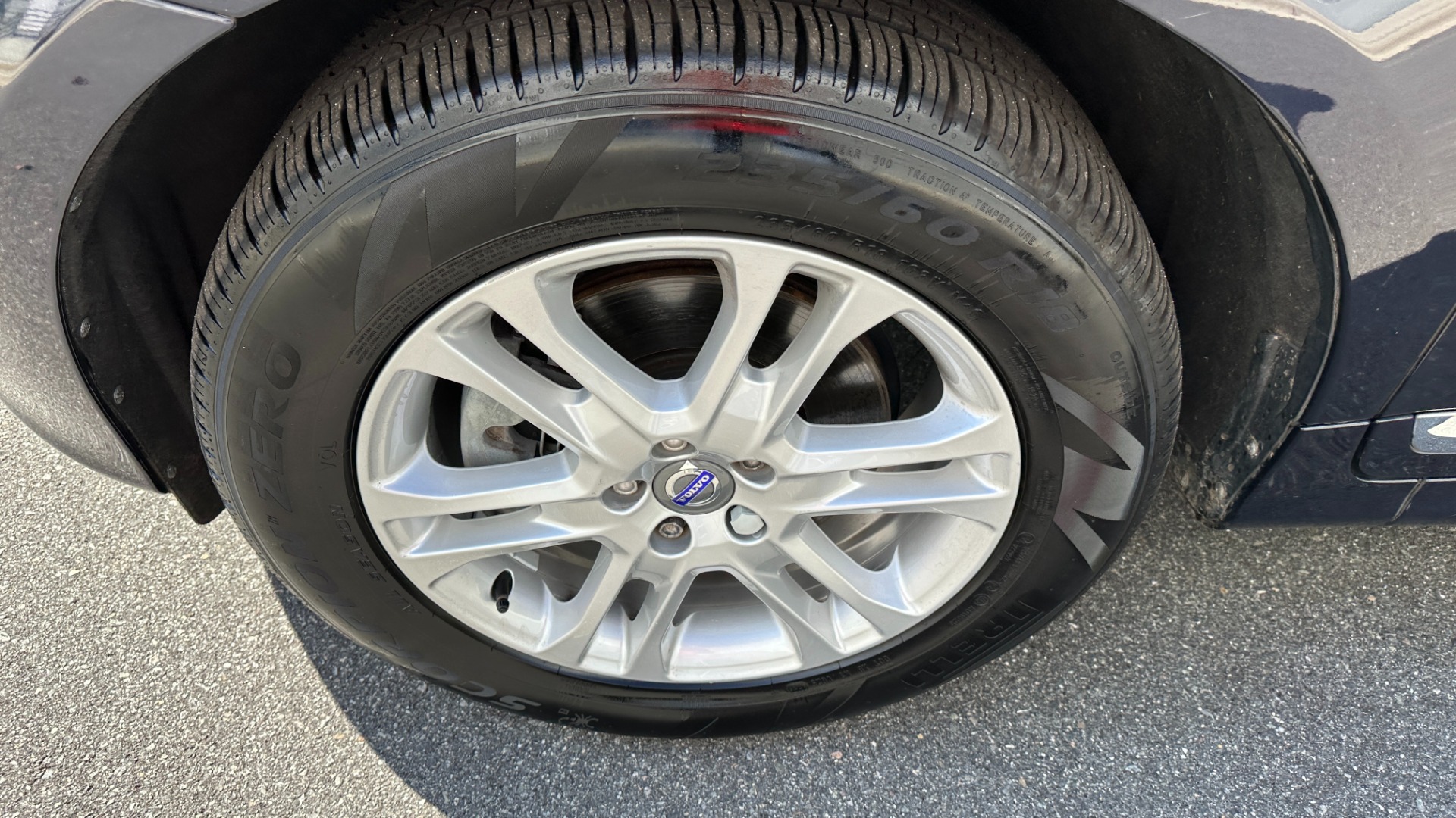 Used 2016 Volvo XC60 T5 Drive-E Premier / CONVENIENCE / PROXIMITY / BLIND SPOT for sale $20,900 at Formula Imports in Charlotte NC 28227 47