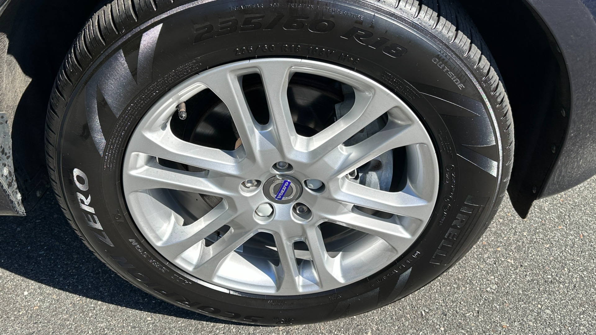 Used 2016 Volvo XC60 T5 Drive-E Premier / CONVENIENCE / PROXIMITY / BLIND SPOT for sale $20,900 at Formula Imports in Charlotte NC 28227 49