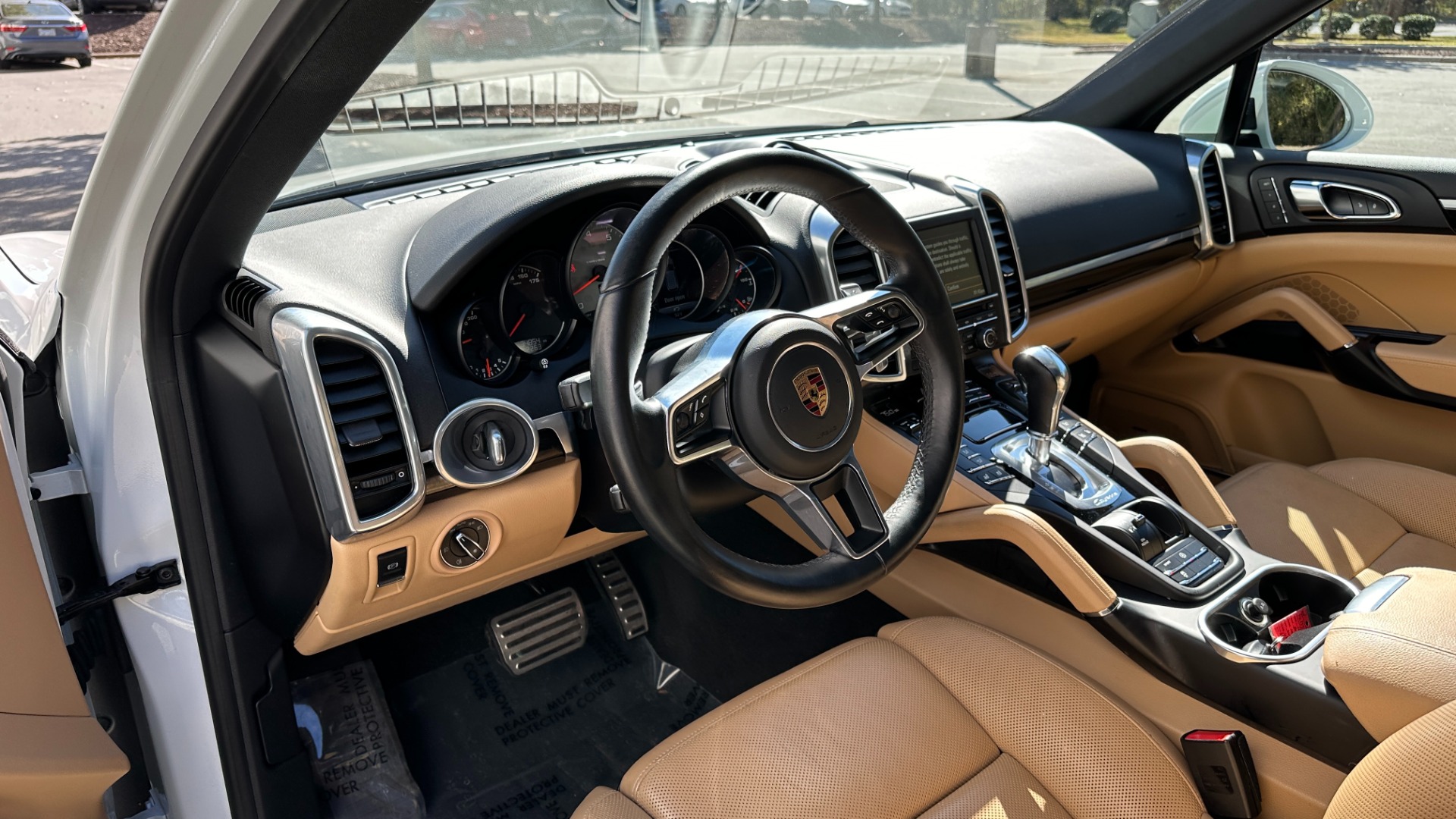 Used 2016 Porsche Cayenne S / PREMIUM / BOSE / KEYLESS ENTRY / STUNNING INTERIOR!! for sale $39,999 at Formula Imports in Charlotte NC 28227 11