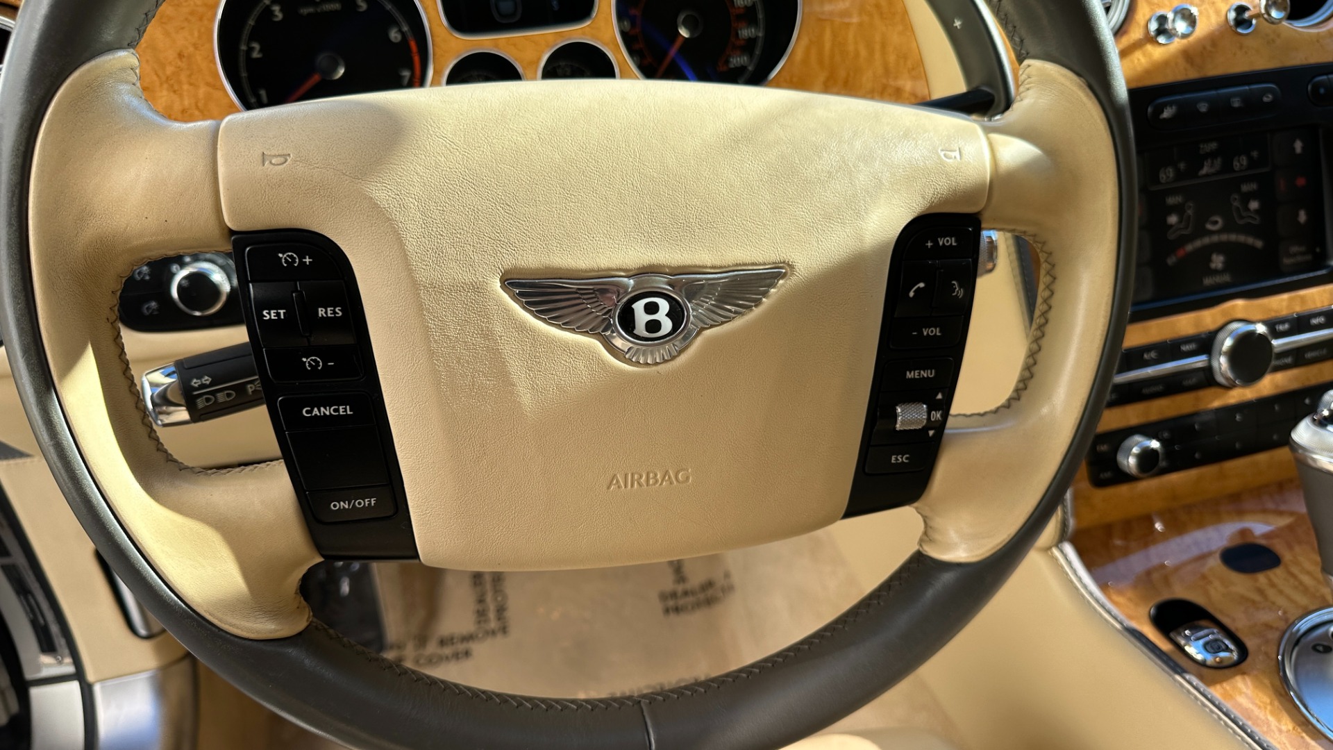 Used 2007 Bentley Continental Flying Spur W12 ENGINE / MASSAGE / LAMBSKIN RUGS / AMAZING CONDITION for sale Sold at Formula Imports in Charlotte NC 28227 21