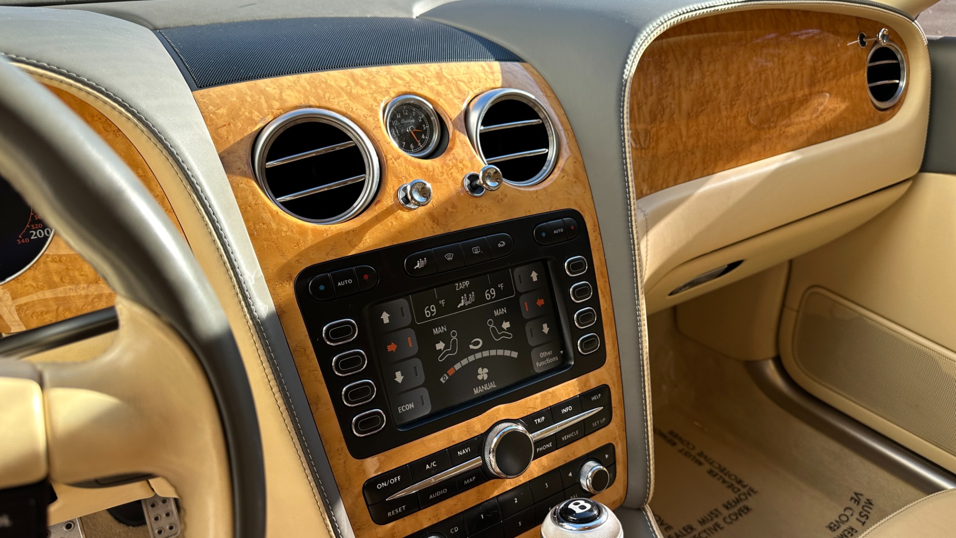 Used 2007 Bentley Continental Flying Spur W12 ENGINE / MASSAGE / LAMBSKIN RUGS / AMAZING CONDITION for sale Sold at Formula Imports in Charlotte NC 28227 22