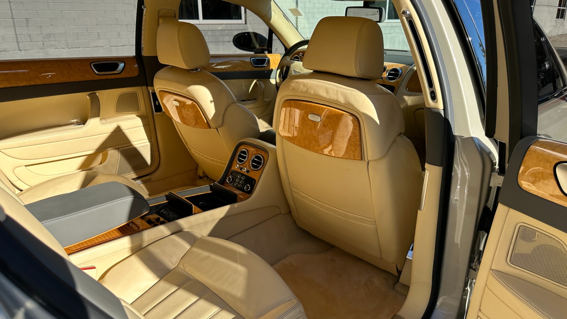 Used 2007 Bentley Continental Flying Spur W12 ENGINE / MASSAGE / LAMBSKIN RUGS / AMAZING CONDITION for sale Sold at Formula Imports in Charlotte NC 28227 41