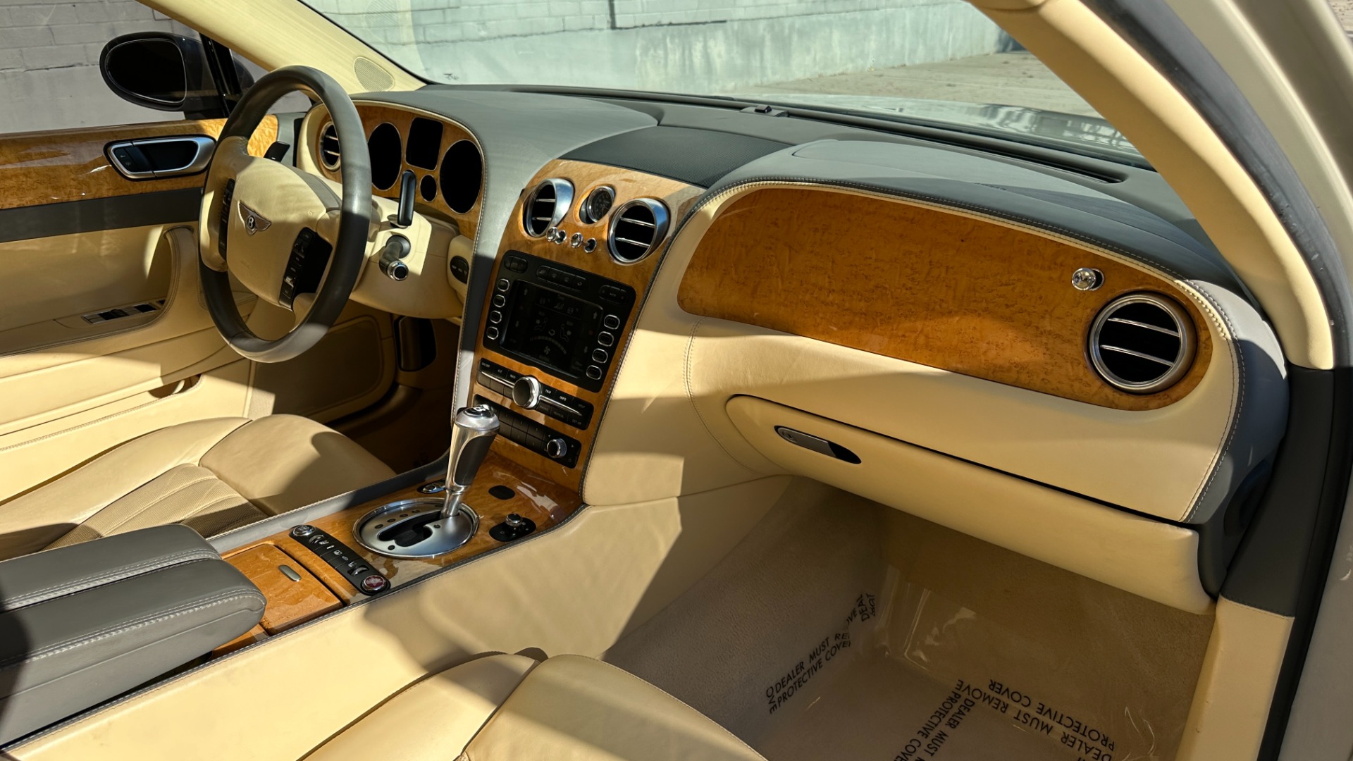 Used 2007 Bentley Continental Flying Spur W12 ENGINE / MASSAGE / LAMBSKIN RUGS / AMAZING CONDITION for sale Sold at Formula Imports in Charlotte NC 28227 46